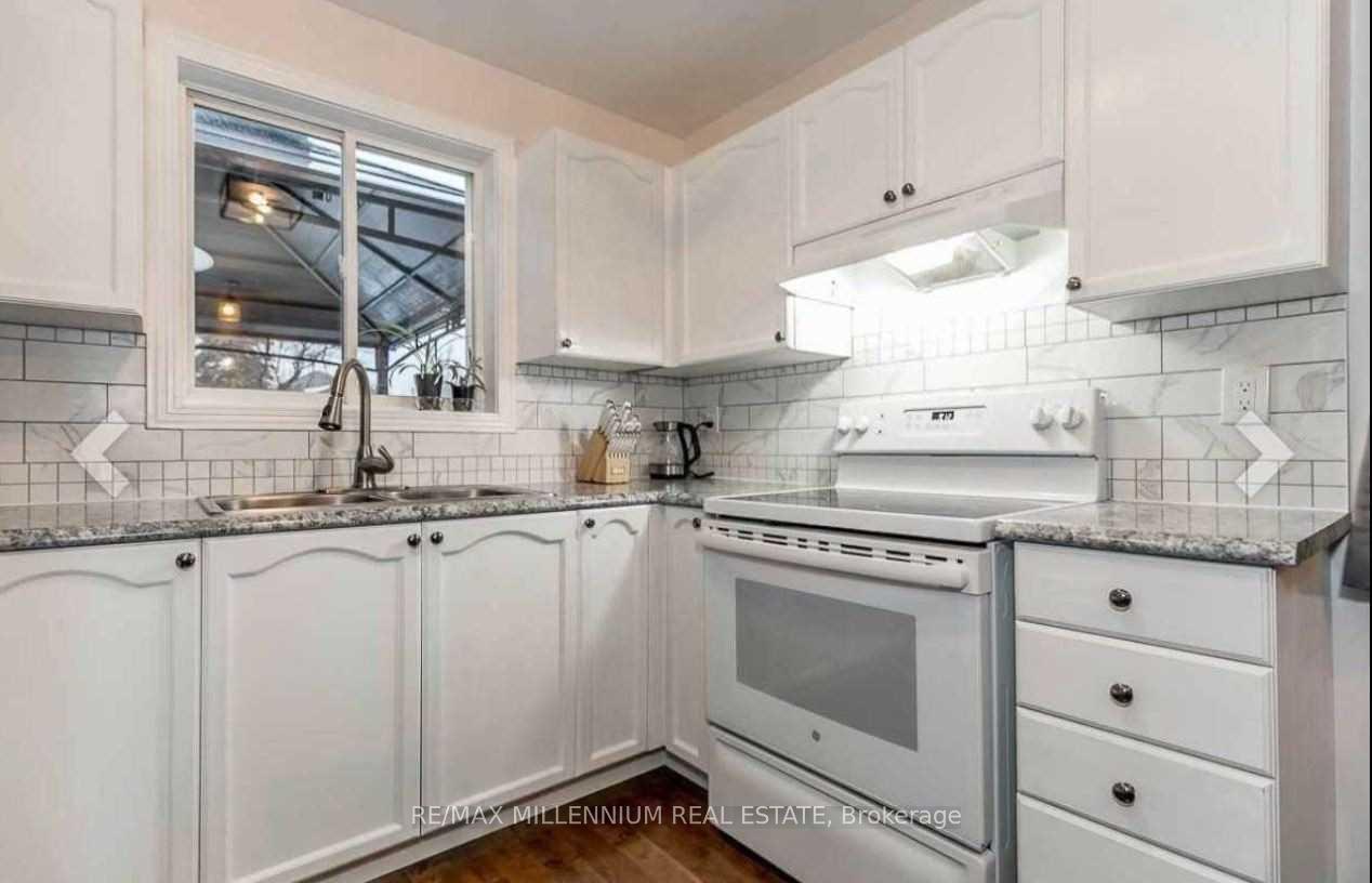 Photo 7 of 12 Assiniboine Drive, Barrie, Holly — HOMEH