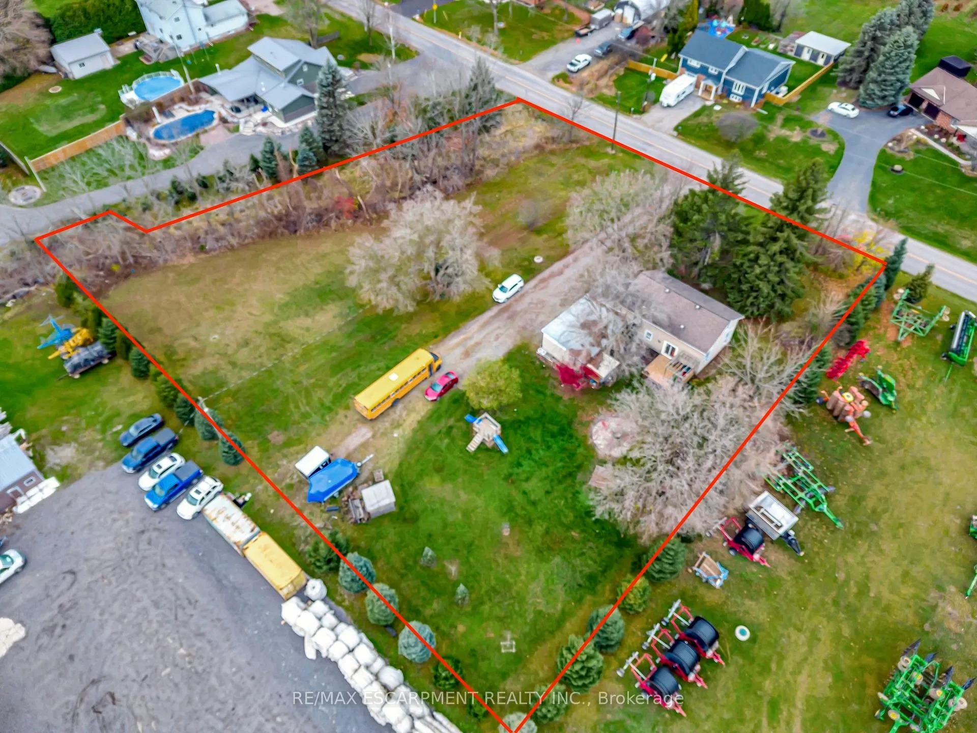 Photo 3 of 1564 Concession 2 Road W, Hamilton, Rural Flamborough — HOMEH