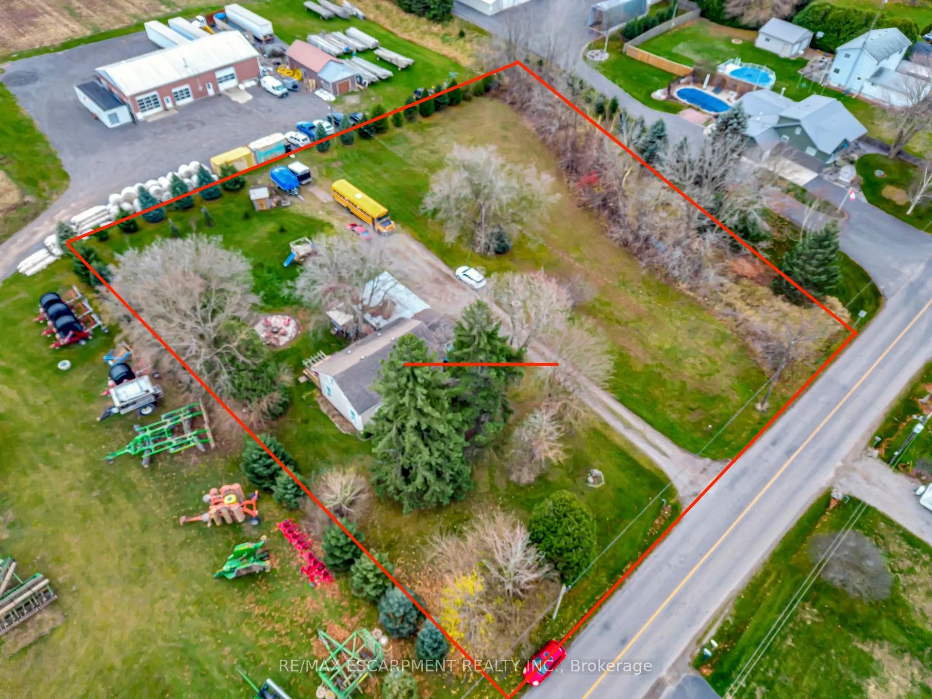 Photo 4 of 1564 Concession 2 Road W, Hamilton, Rural Flamborough — HOMEH