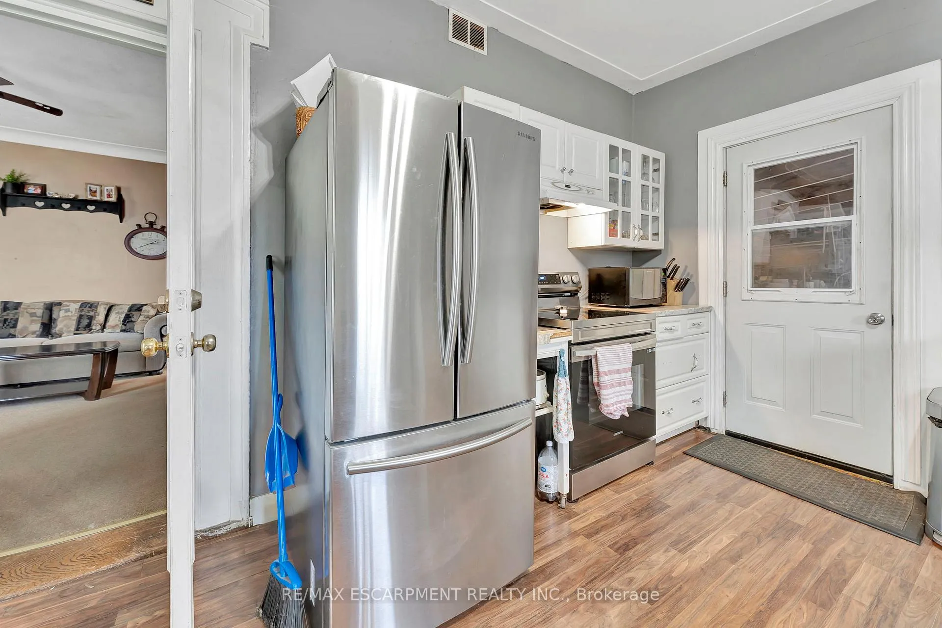 Photo 11 of 1564 Concession 2 Road W, Hamilton, Rural Flamborough — HOMEH