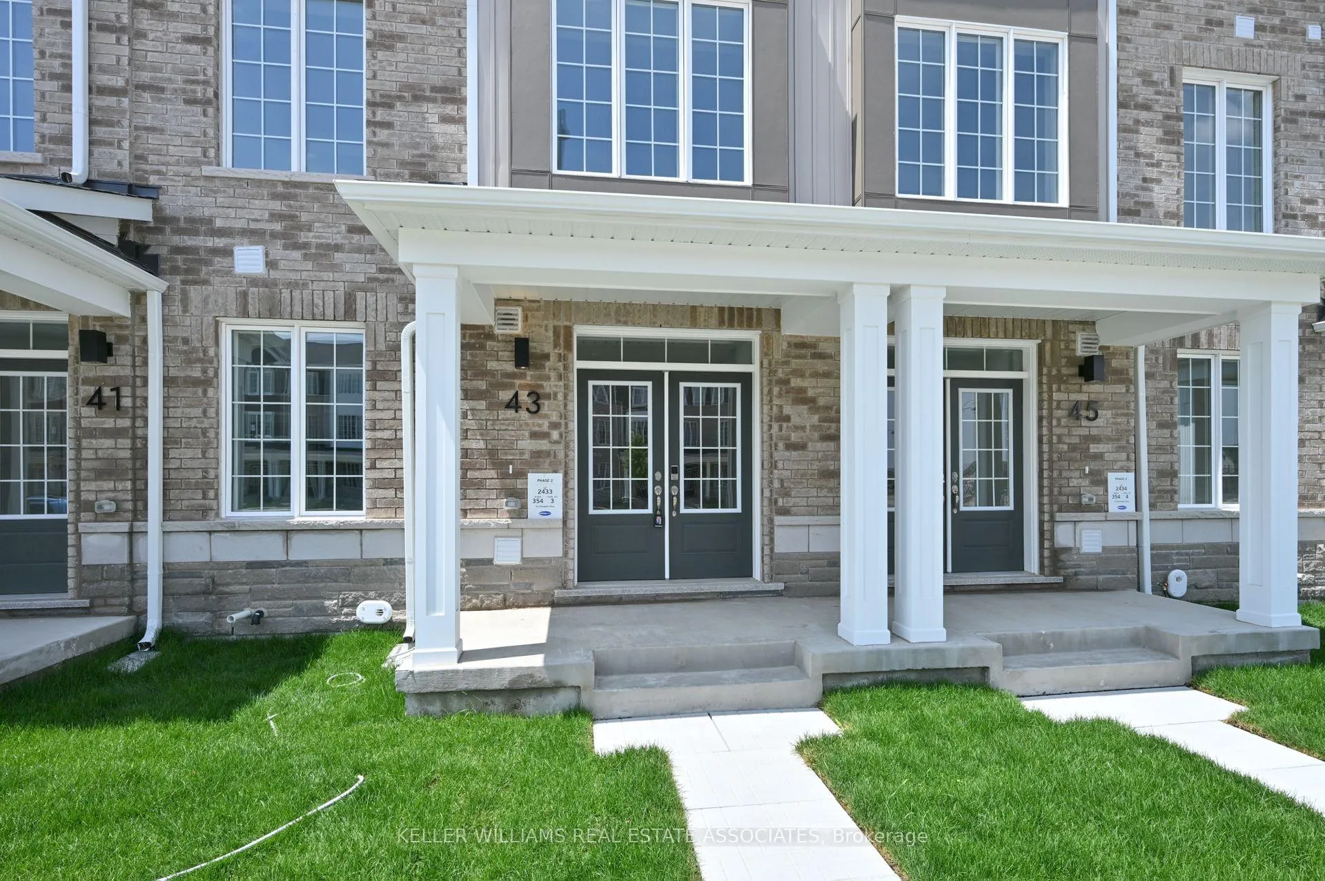 Photo 2 of 43 Cullingtree Place, Caledon, Rural Caledon — HOMEH