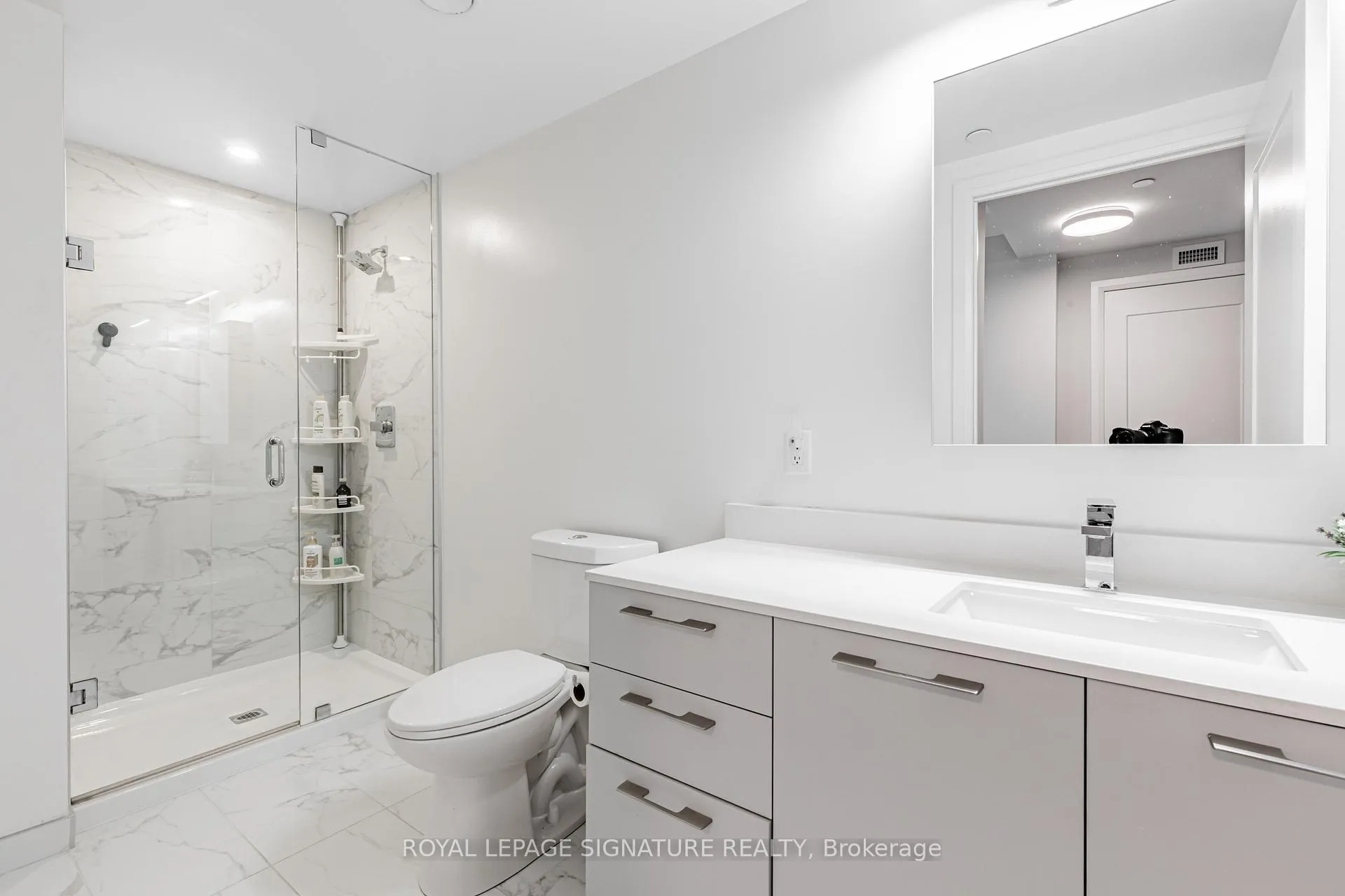 Photo 8 of Unit 2605, 18 Water Walk Drive, Markham, Unionville — HOMEH