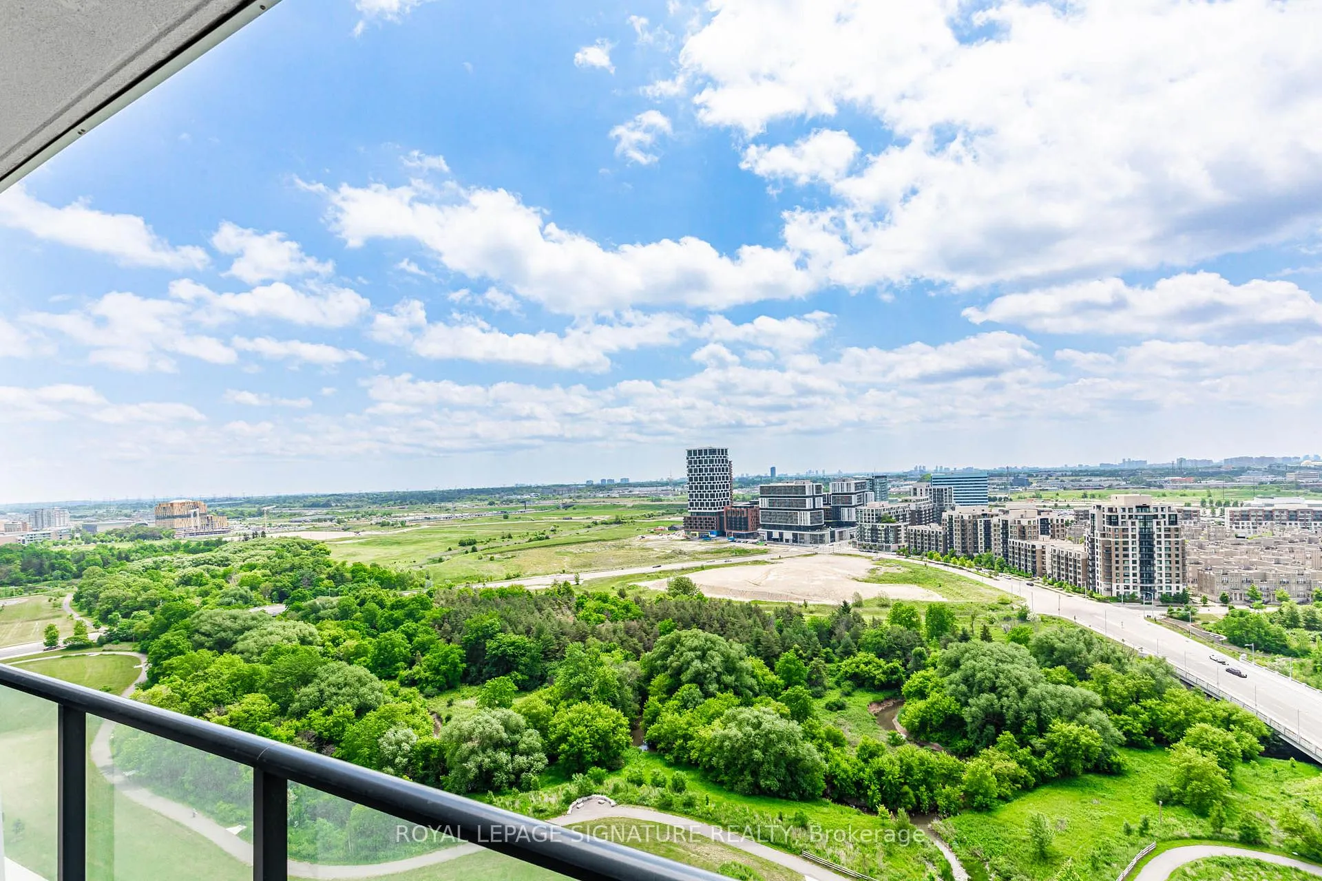 Photo 14 of Unit 2605, 18 Water Walk Drive, Markham, Unionville — HOMEH