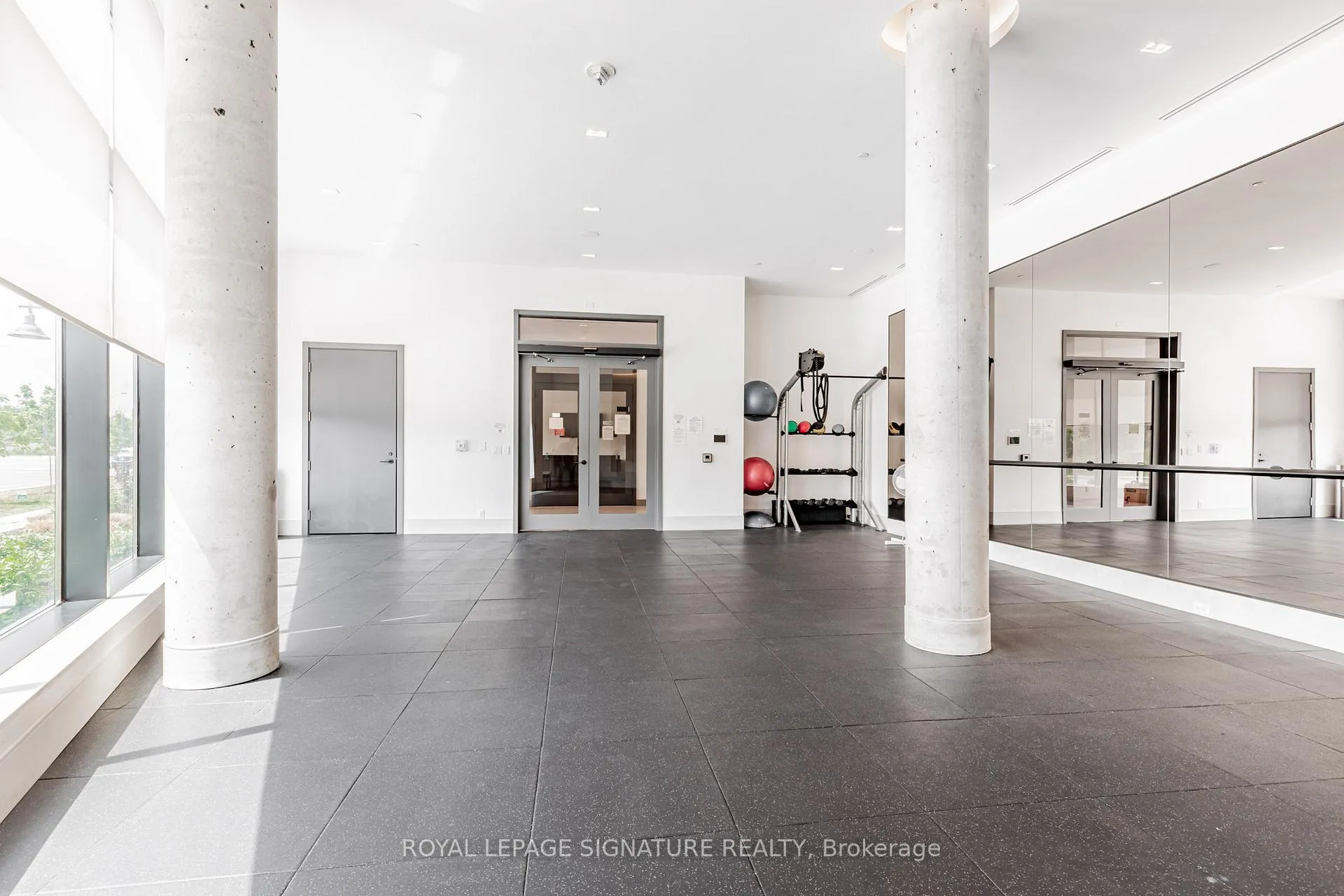 Photo 20 of Unit 2605, 18 Water Walk Drive, Markham, Unionville — HOMEH