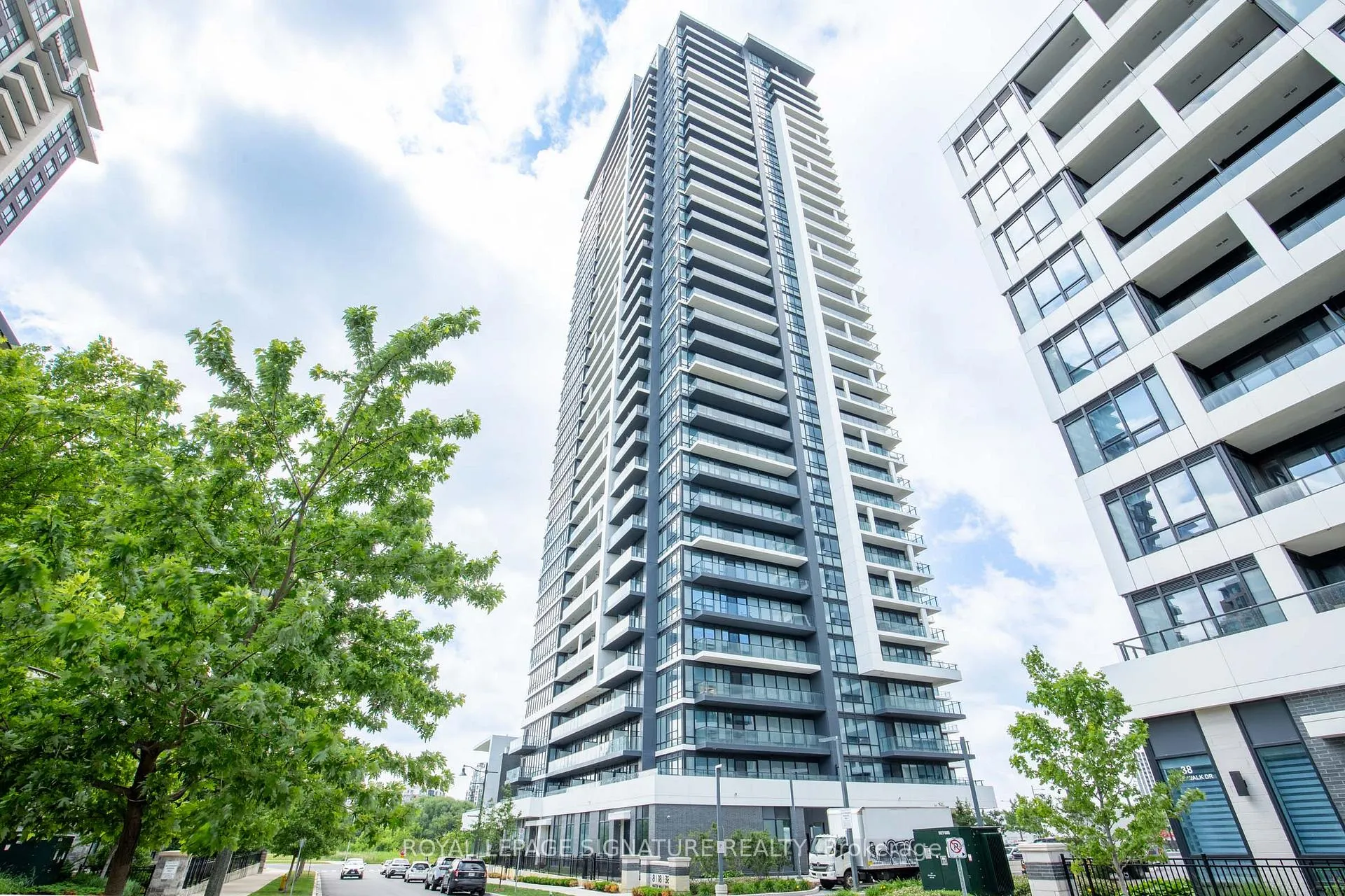 Photo 23 of Unit 2605, 18 Water Walk Drive, Markham, Unionville — HOMEH