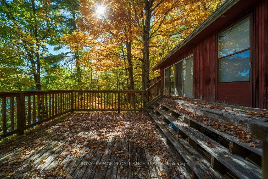 Photo 13 of 1042 East Flieler Lane, Frontenac, Frontenac North — HOMEH