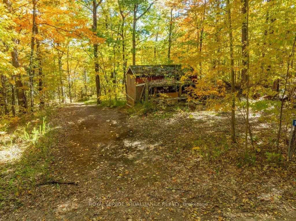 Photo 16 of 1042 East Flieler Lane, Frontenac, Frontenac North — HOMEH