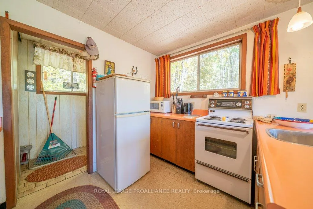 Photo 20 of 1042 East Flieler Lane, Frontenac, Frontenac North — HOMEH