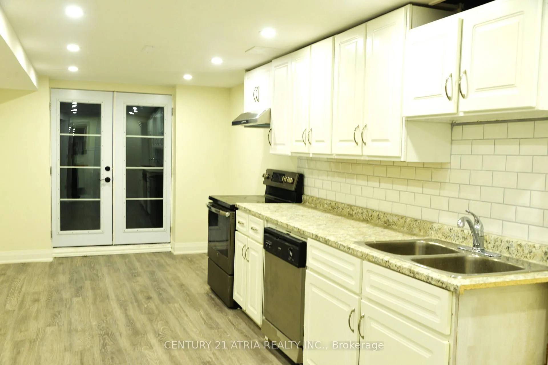 Photo 3 of Unit Bsmt, 1047 Dalewood Drive, Pickering, Rougemount — HOMEH