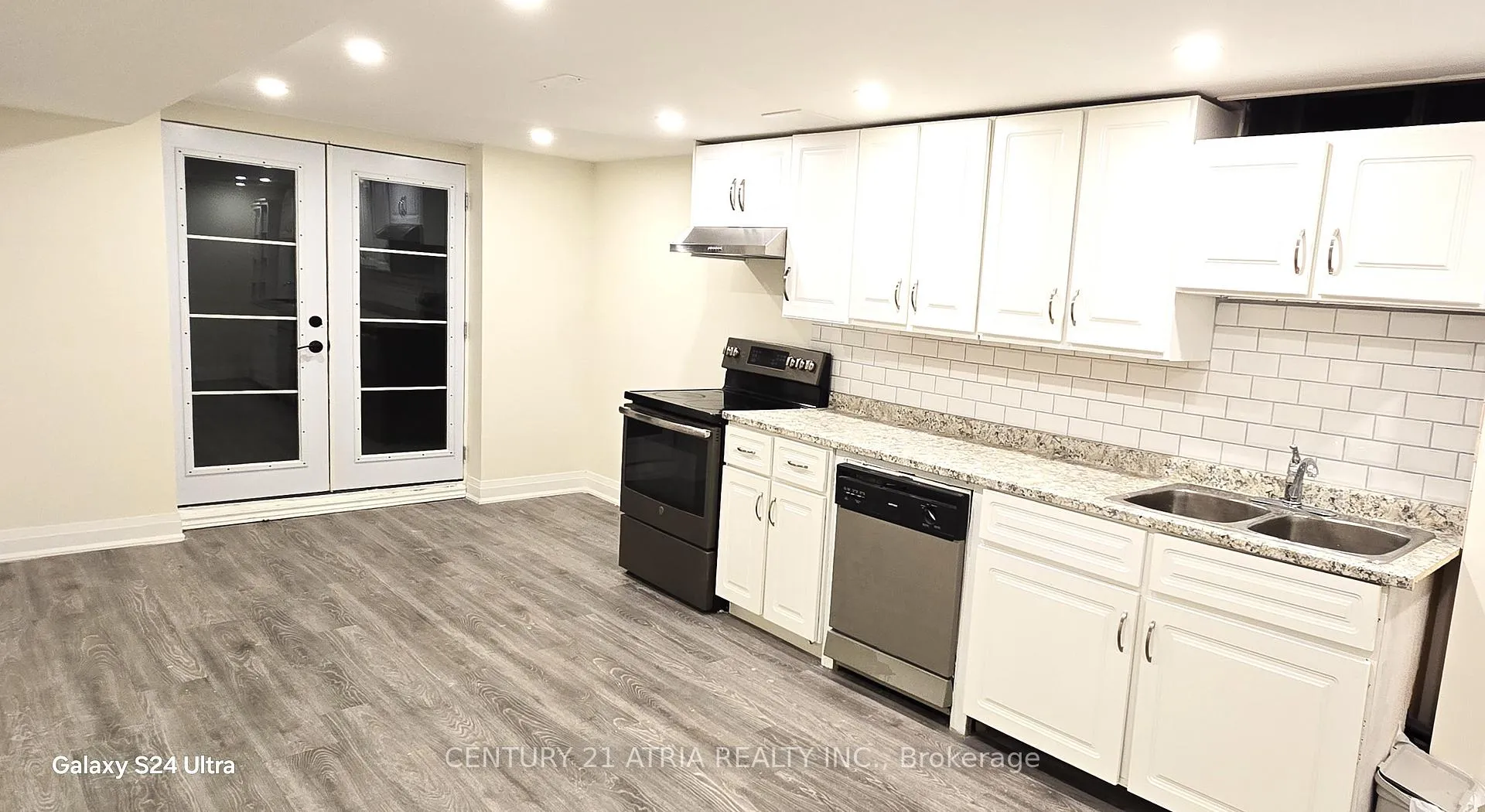 Photo 4 of Unit Bsmt, 1047 Dalewood Drive, Pickering, Rougemount — HOMEH