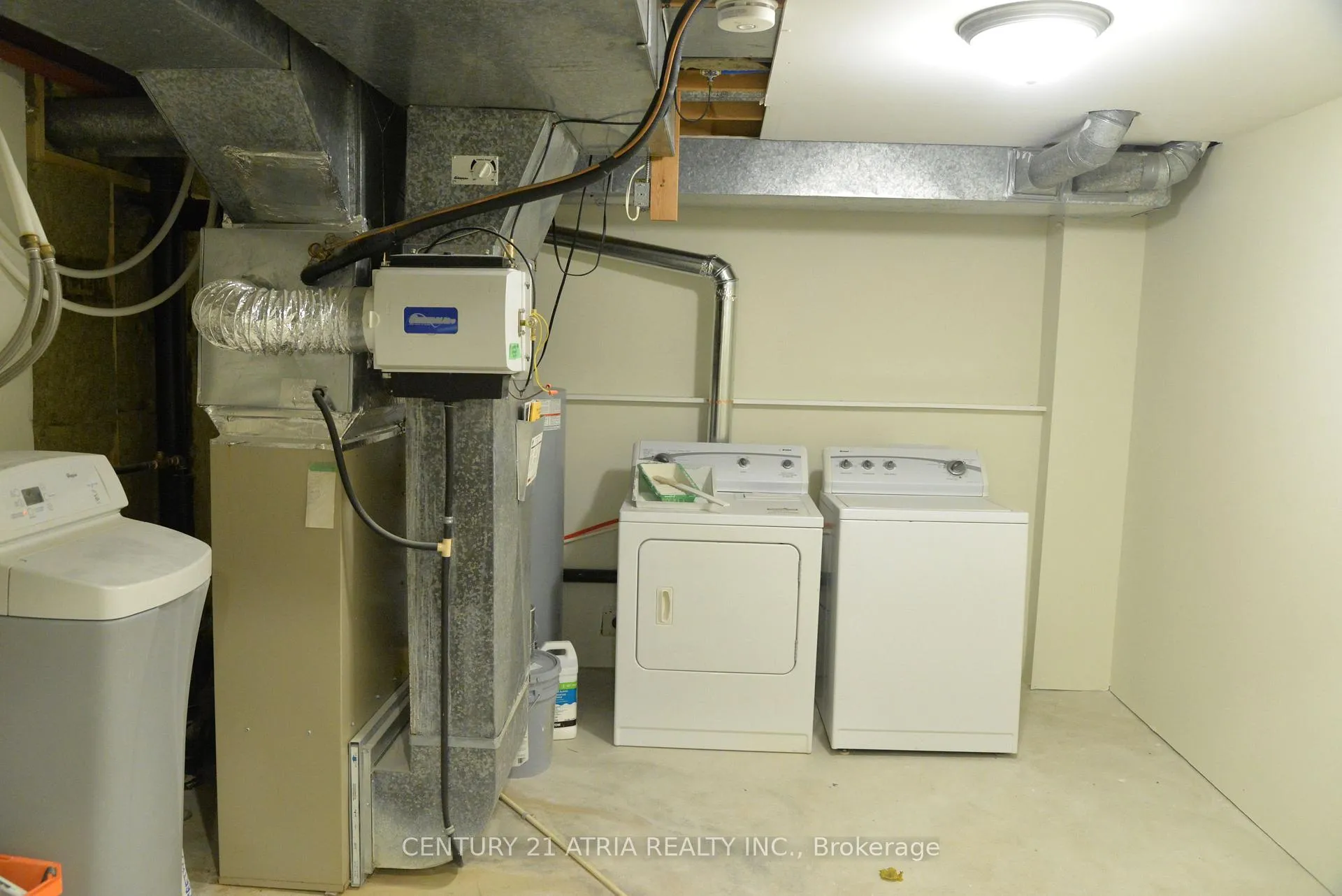 Photo 13 of Unit Bsmt, 1047 Dalewood Drive, Pickering, Rougemount — HOMEH