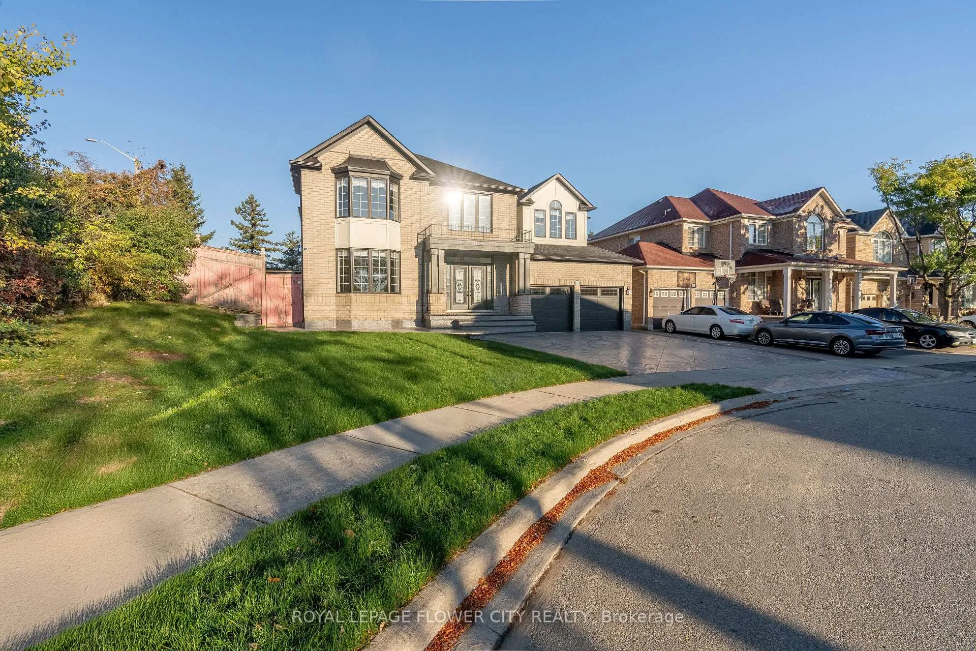 Photo 2 of 57 Sparta Drive, Brampton, Vales of Castlemore — HOMEH