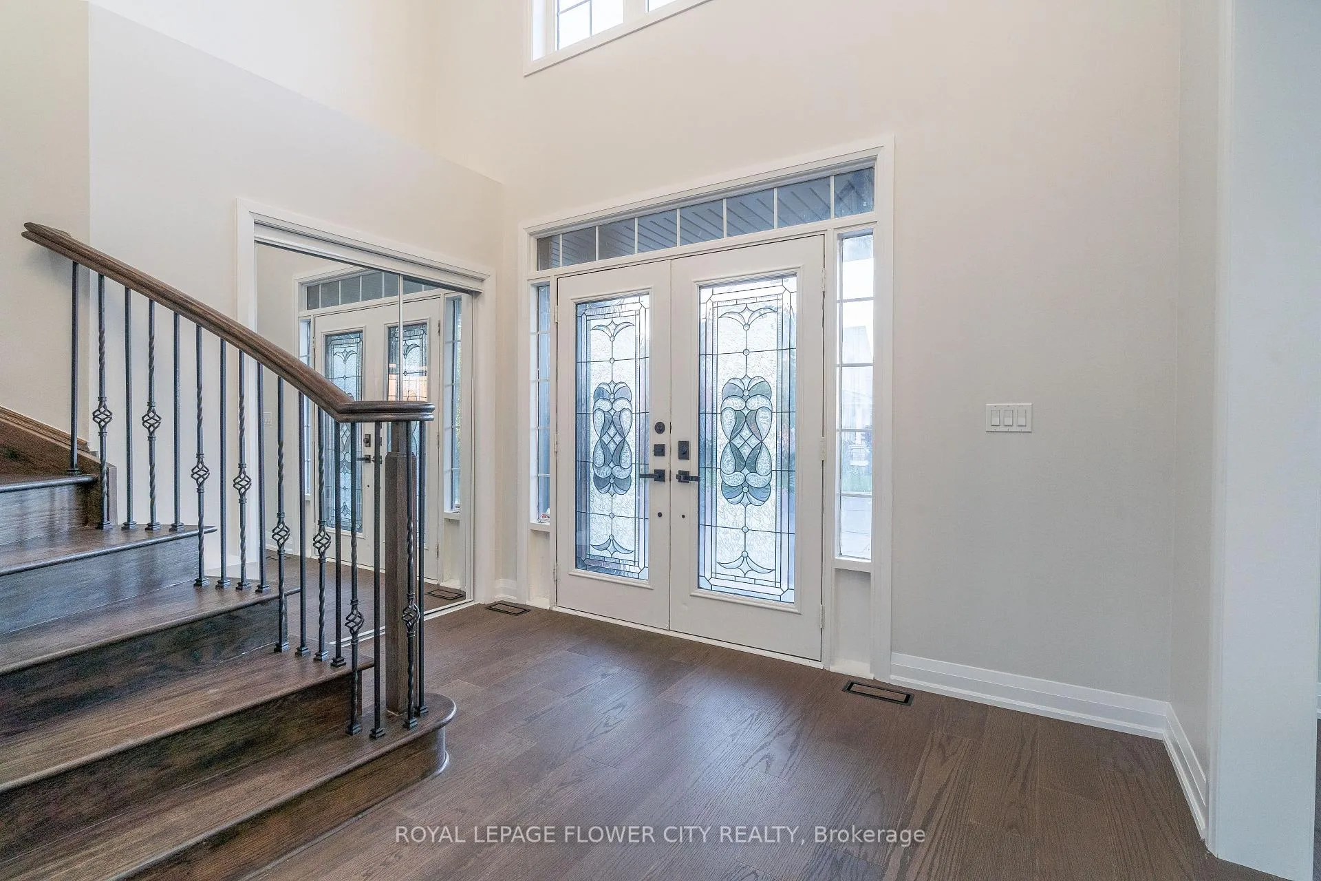 Photo 5 of 57 Sparta Drive, Brampton, Vales of Castlemore — HOMEH