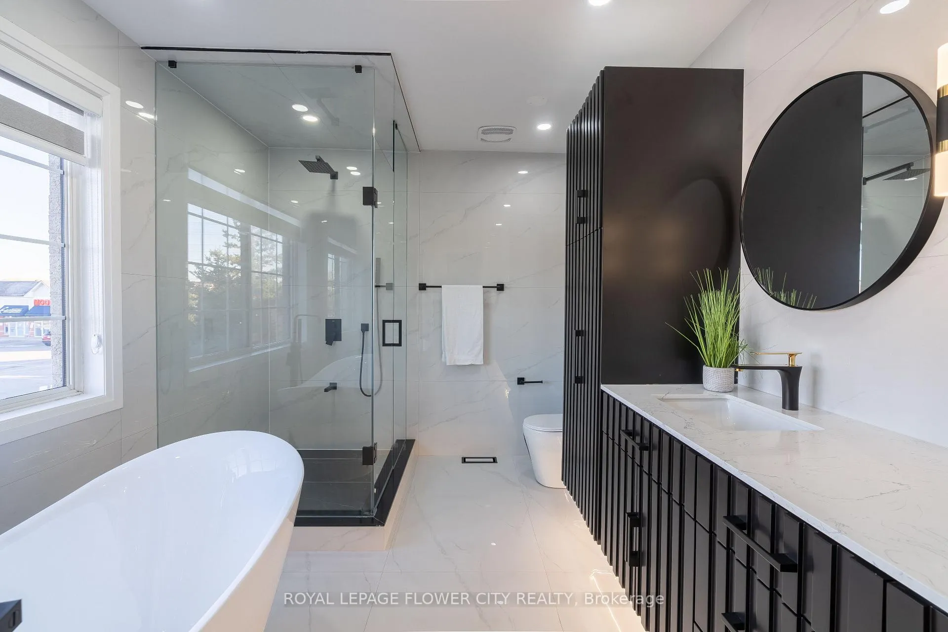 Photo 24 of 57 Sparta Drive, Brampton, Vales of Castlemore — HOMEH