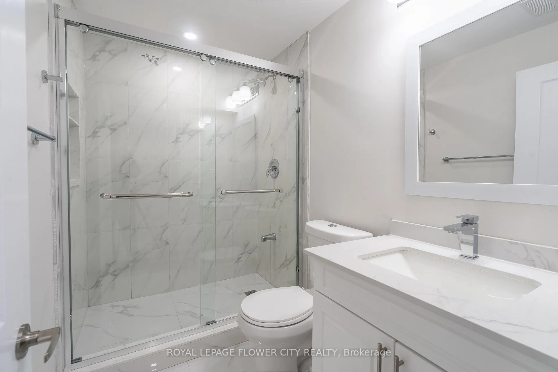 Photo 33 of 57 Sparta Drive, Brampton, Vales of Castlemore — HOMEH