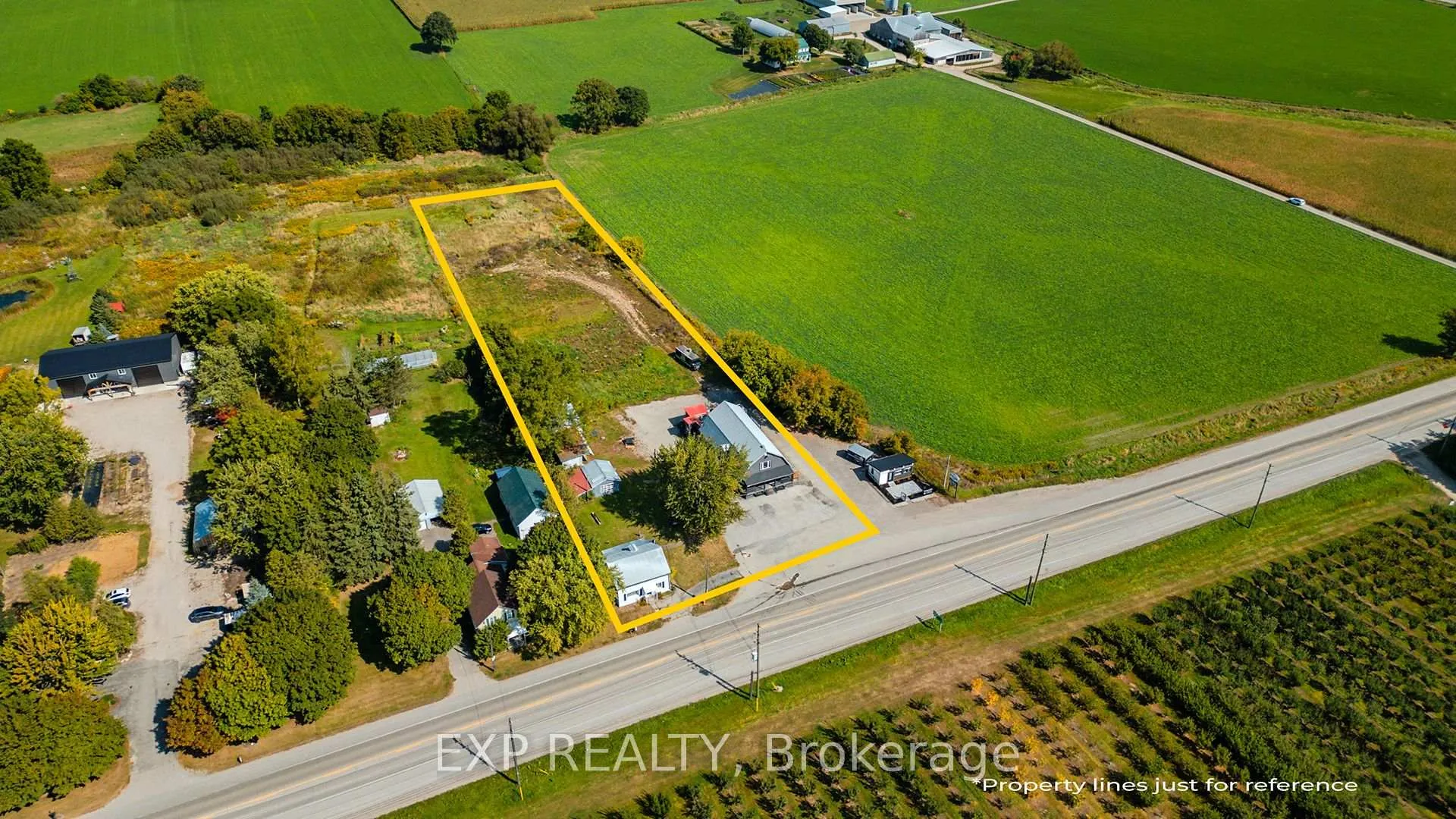 Photo 2 of 1221 Lobsinger Line, Woolwich — HOMEH
