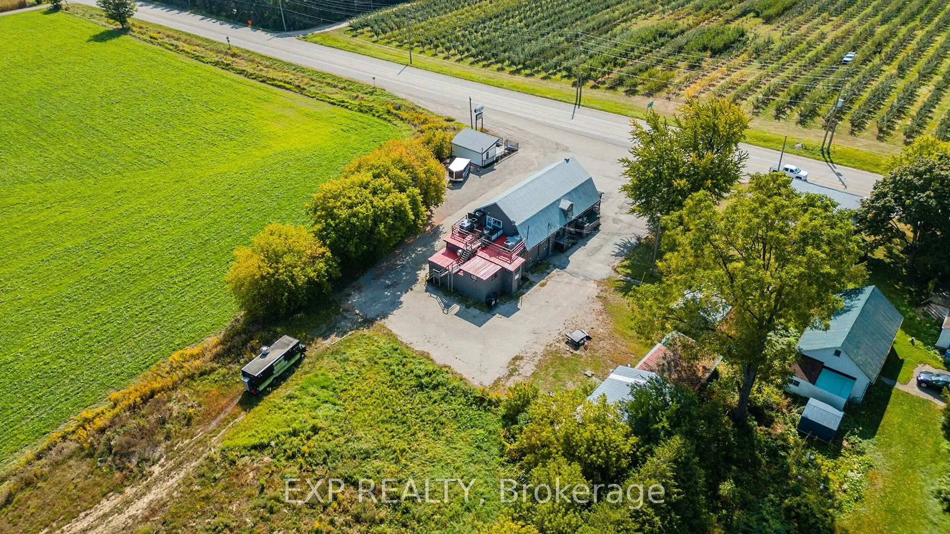 Photo 3 of 1221 Lobsinger Line, Woolwich — HOMEH