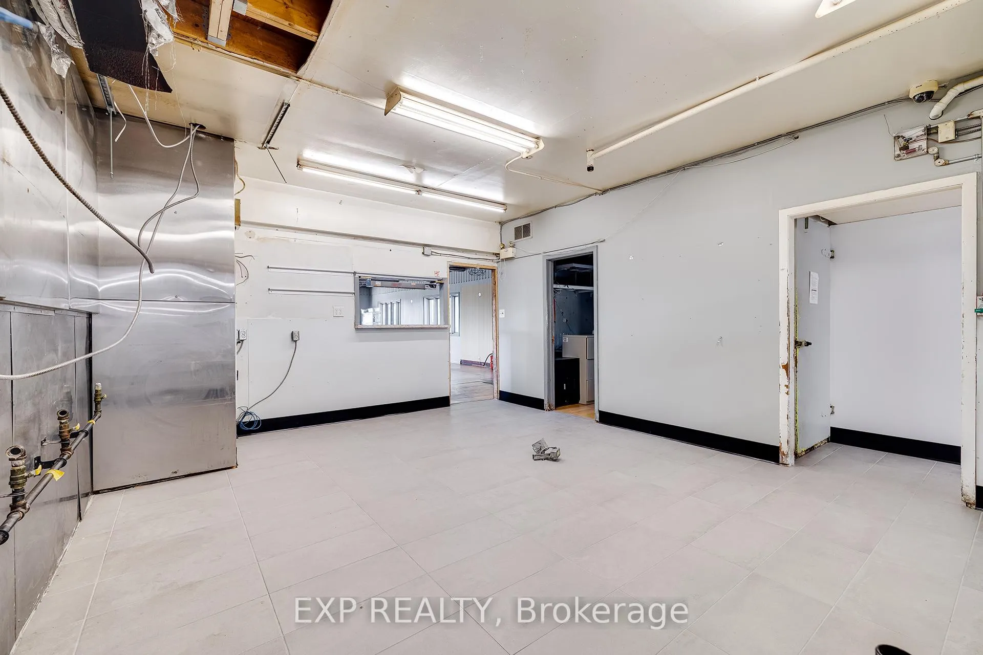 Photo 22 of 1221 Lobsinger Line, Woolwich — HOMEH