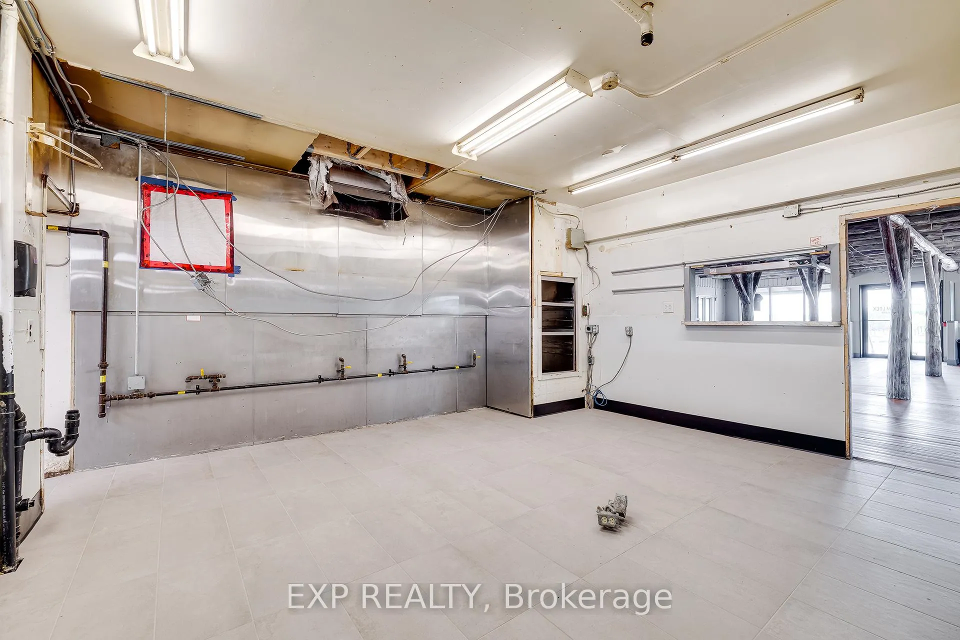 Photo 23 of 1221 Lobsinger Line, Woolwich — HOMEH
