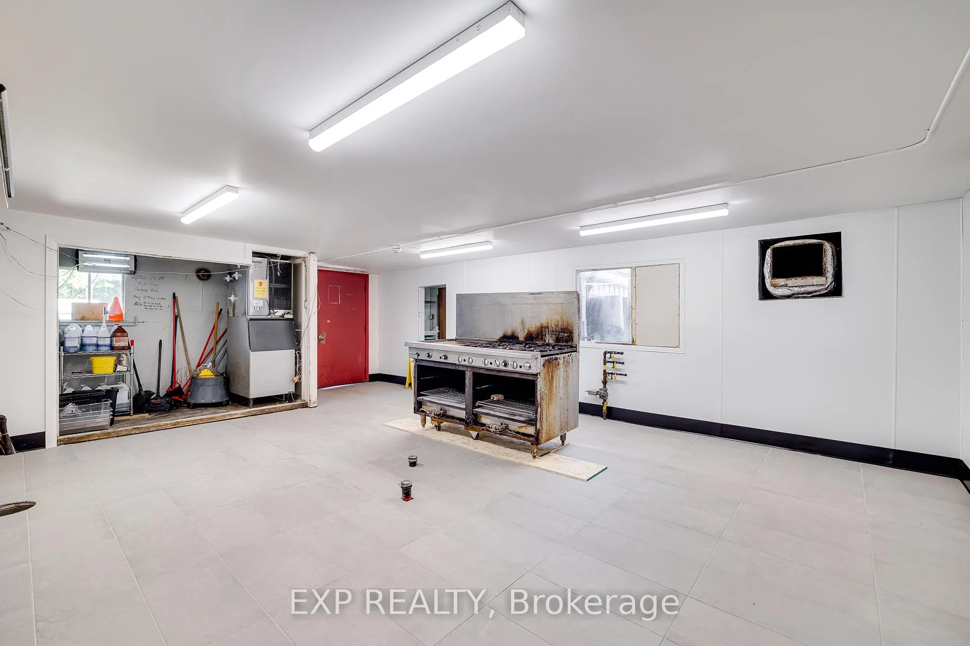 Photo 24 of 1221 Lobsinger Line, Woolwich — HOMEH