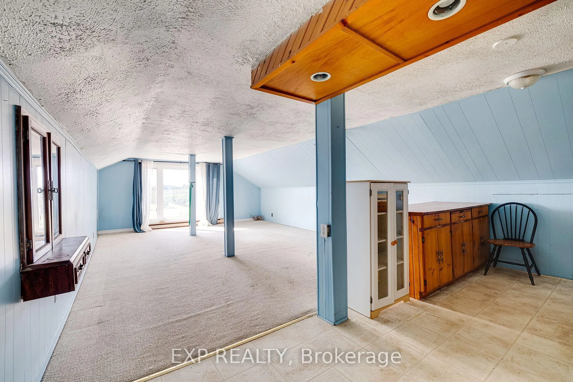 Photo 27 of 1221 Lobsinger Line, Woolwich — HOMEH