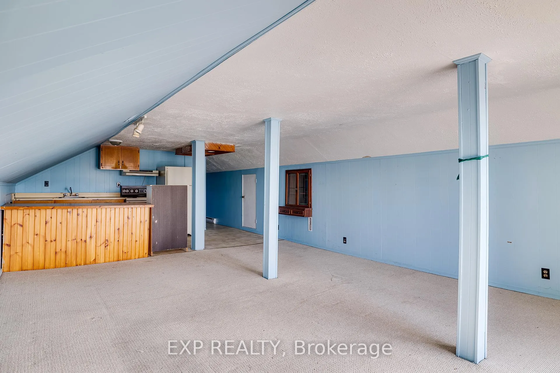 Photo 29 of 1221 Lobsinger Line, Woolwich — HOMEH