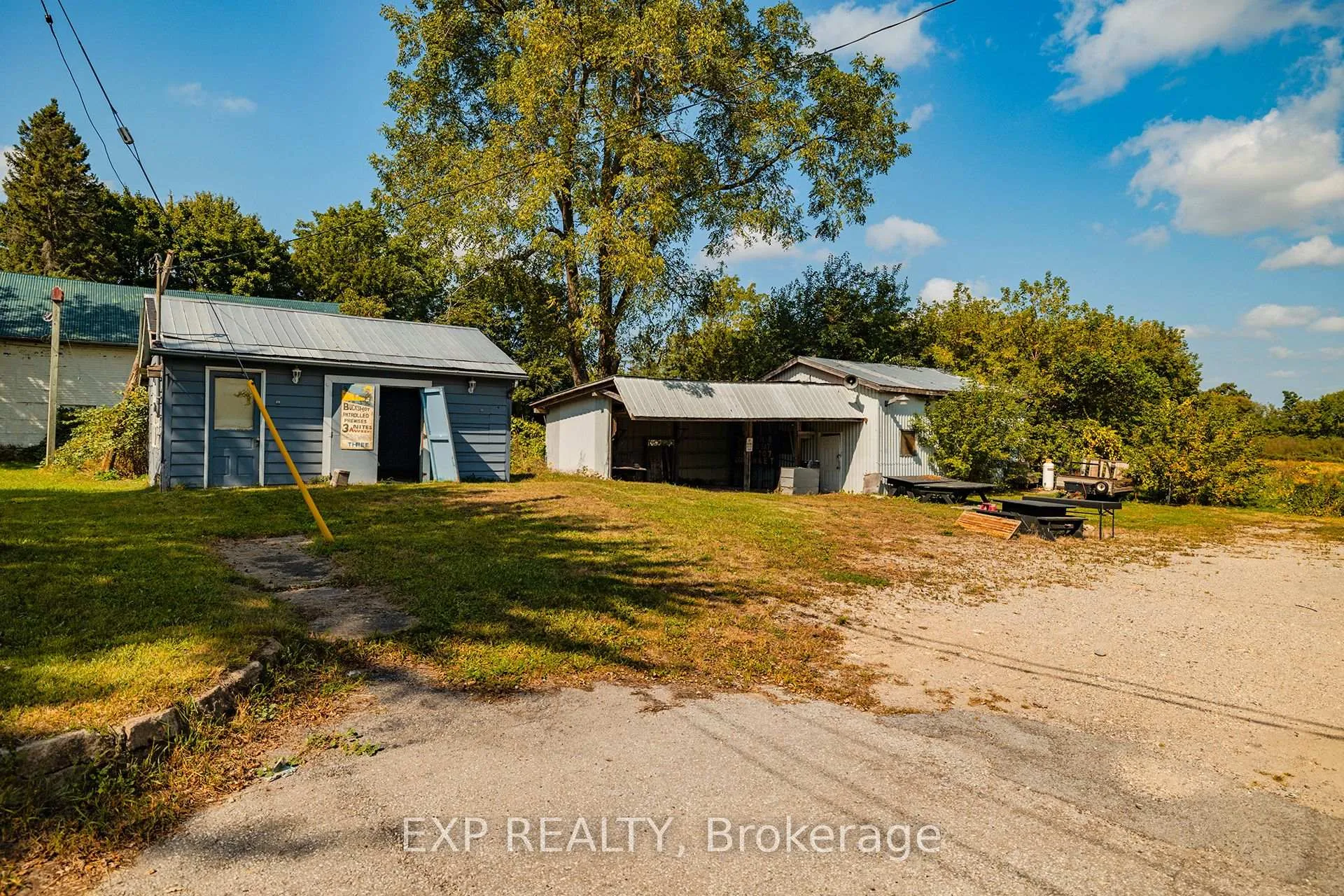 Photo 33 of 1221 Lobsinger Line, Woolwich — HOMEH