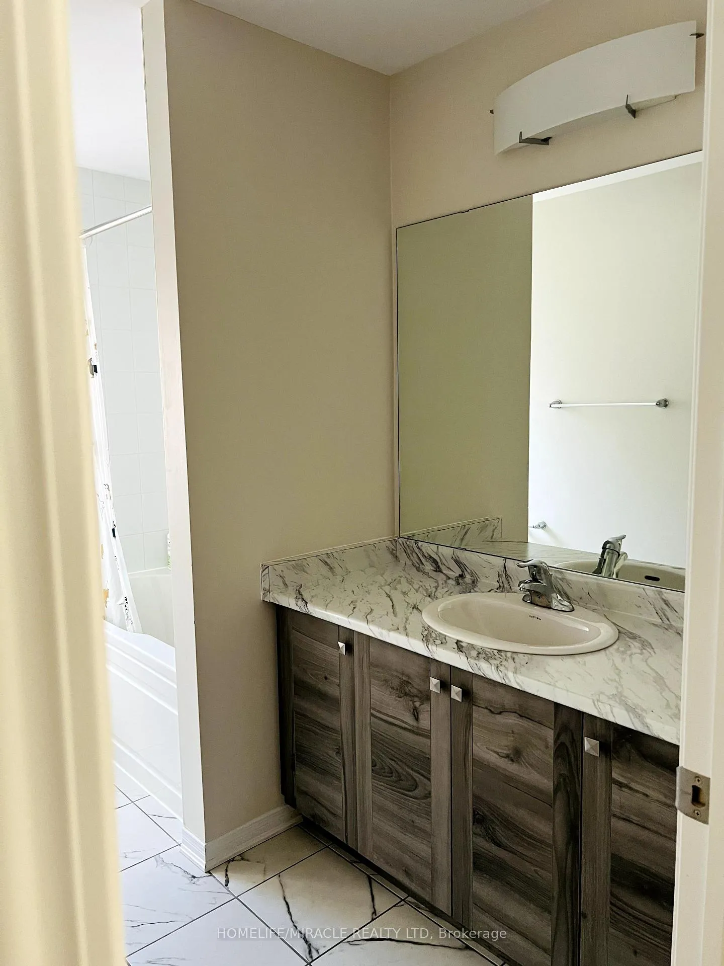 Photo 12 of 114 David Street, Haldimand — HOMEH