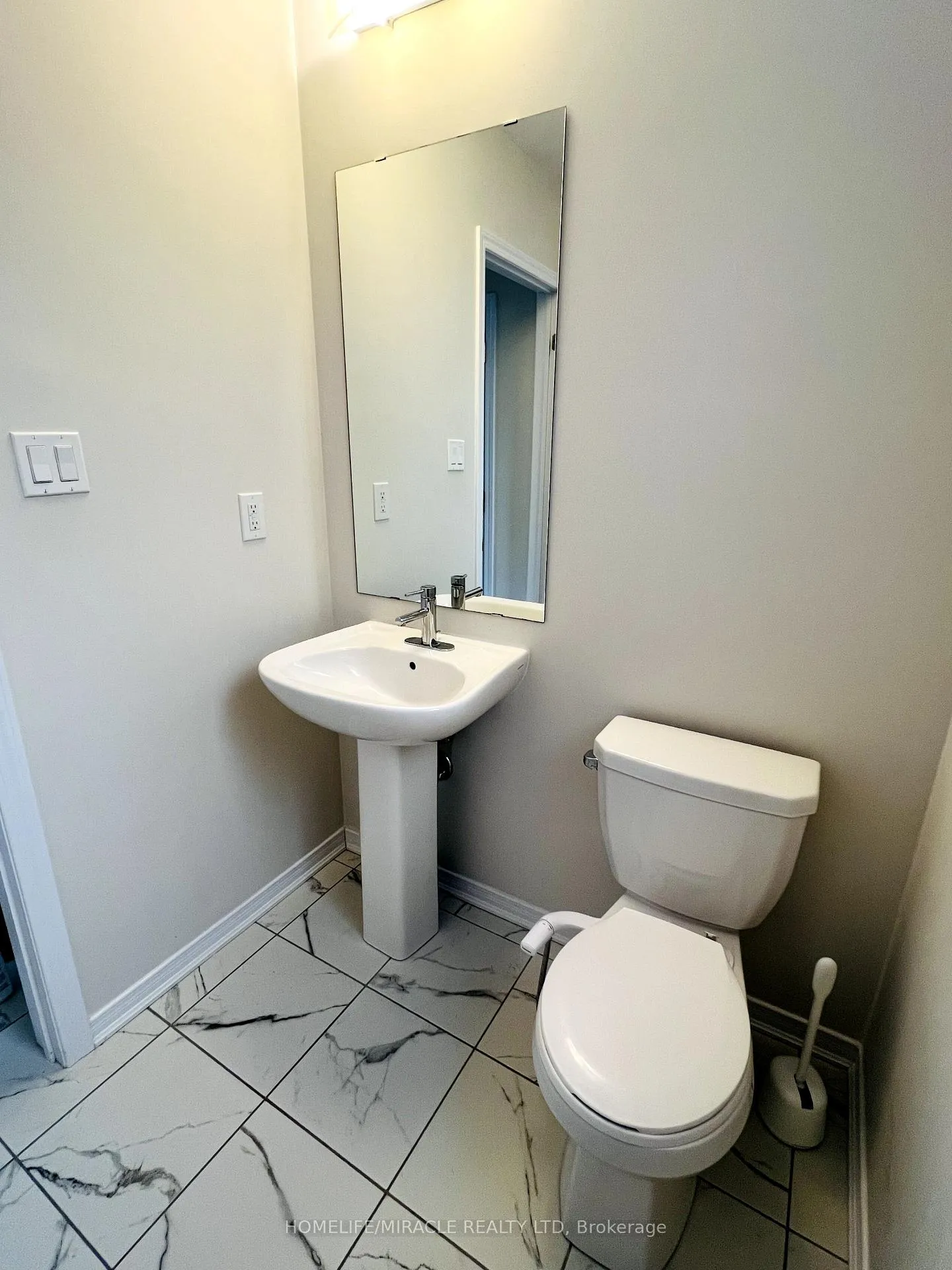 Photo 17 of 114 David Street, Haldimand — HOMEH
