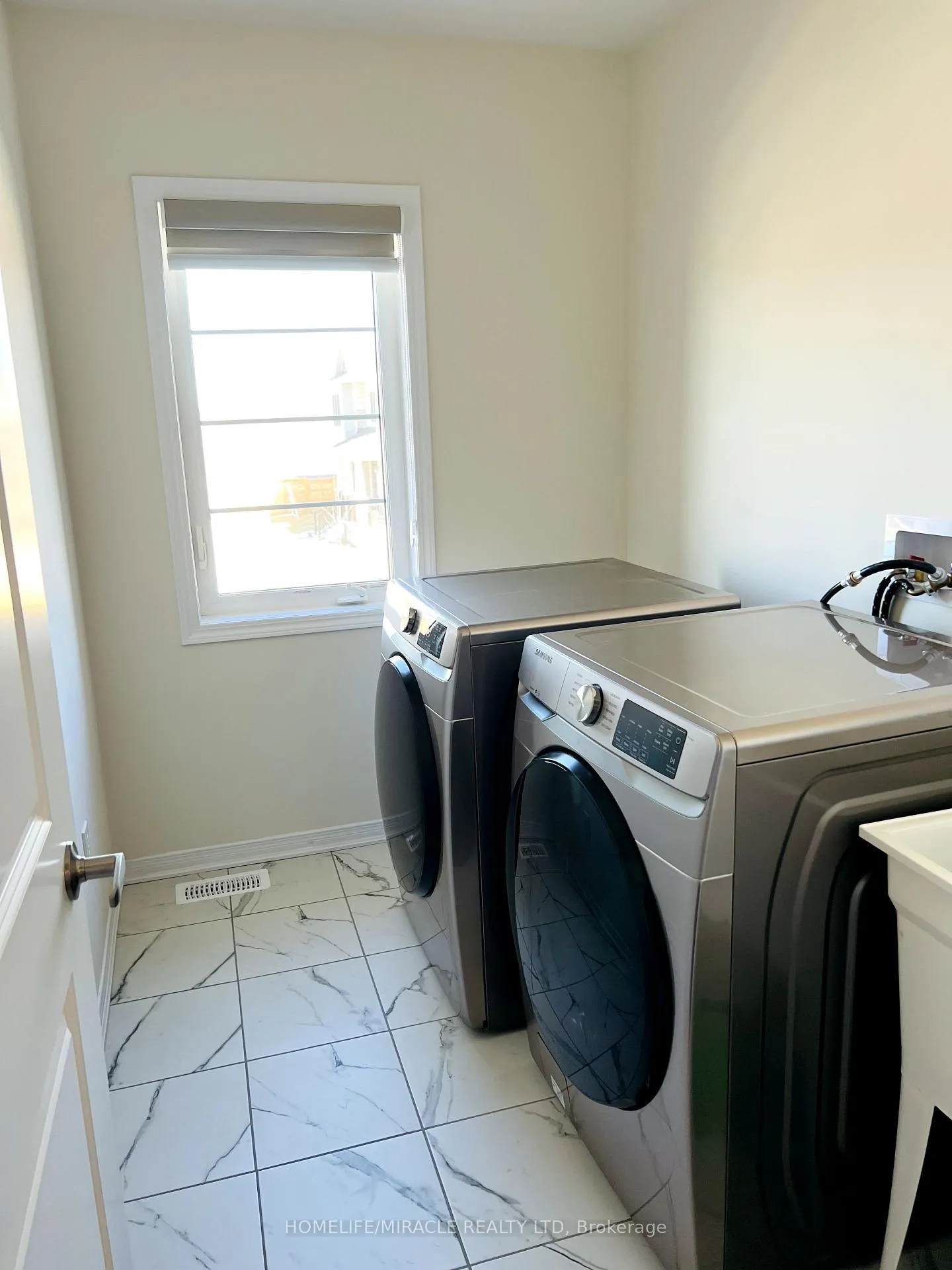 Photo 29 of 114 David Street, Haldimand — HOMEH