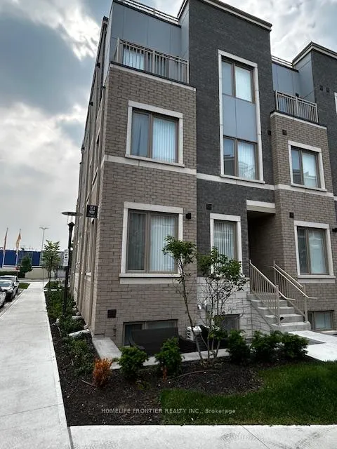 Photo 1 of Unit 172, 151 Honeycrisp Crescent, Vaughan, Concord — HOMEH