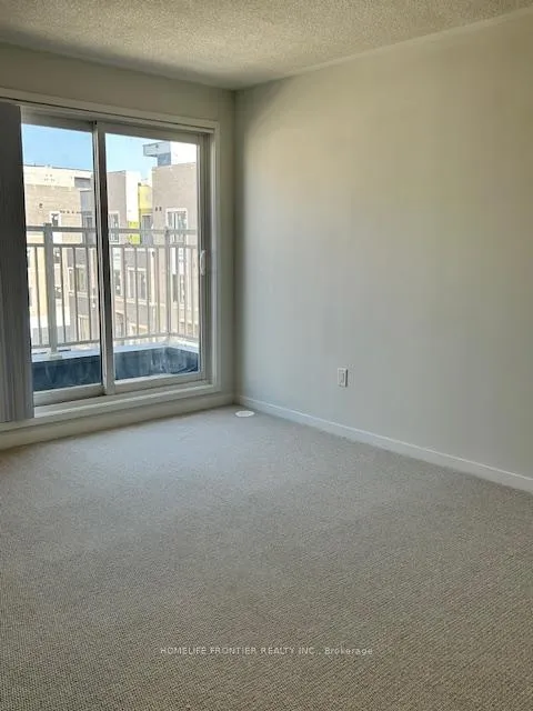 Photo 6 of Unit 172, 151 Honeycrisp Crescent, Vaughan, Concord — HOMEH