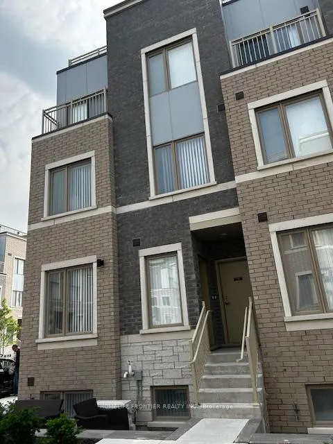 Photo 12 of Unit 172, 151 Honeycrisp Crescent, Vaughan, Concord — HOMEH