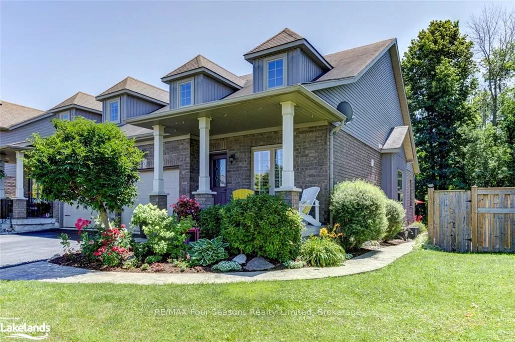 Photo 1 of 111 Chamberlain Crescent, Collingwood — HOMEH