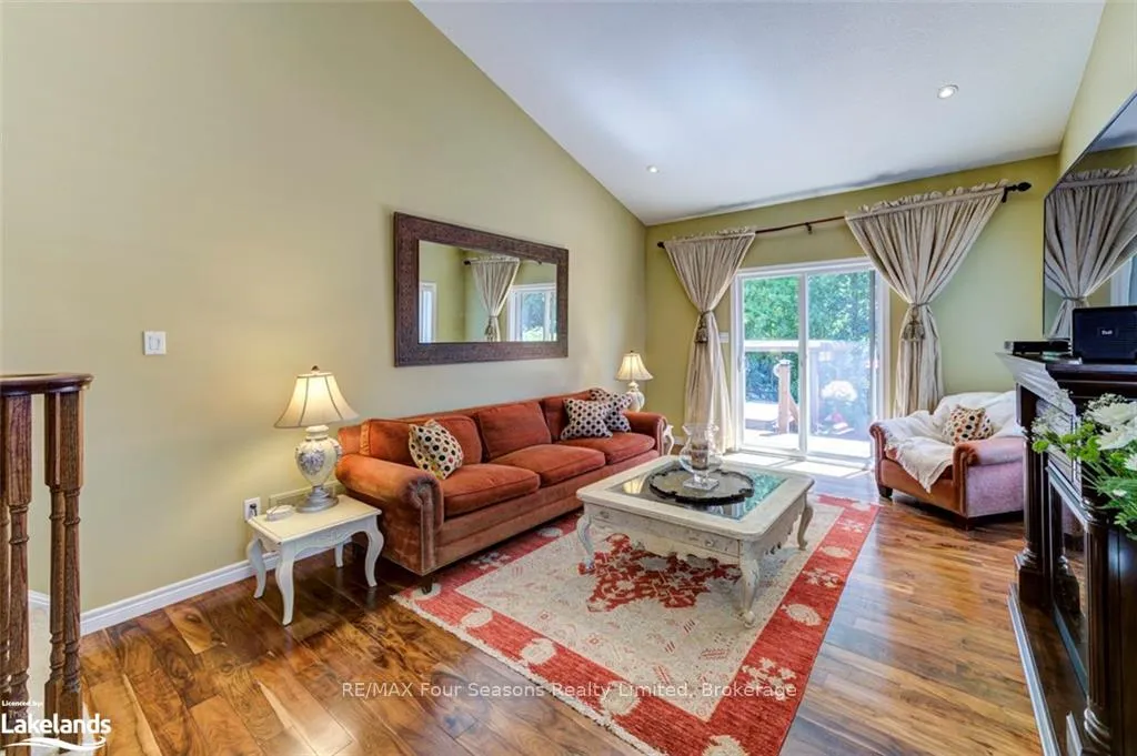 Photo 20 of 111 Chamberlain Crescent, Collingwood — HOMEH