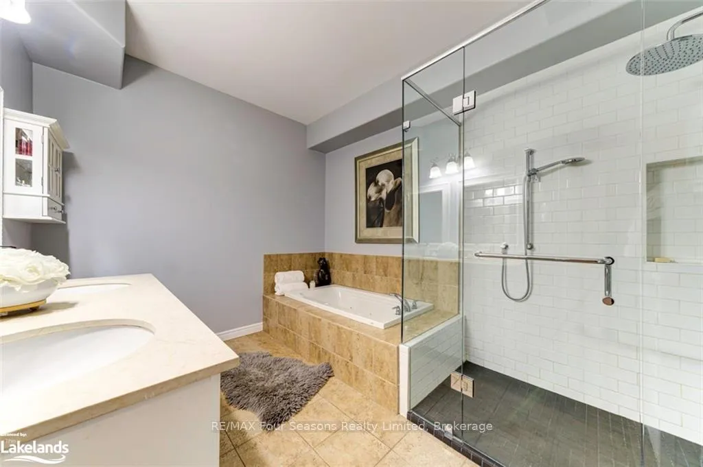 Photo 25 of 111 Chamberlain Crescent, Collingwood — HOMEH