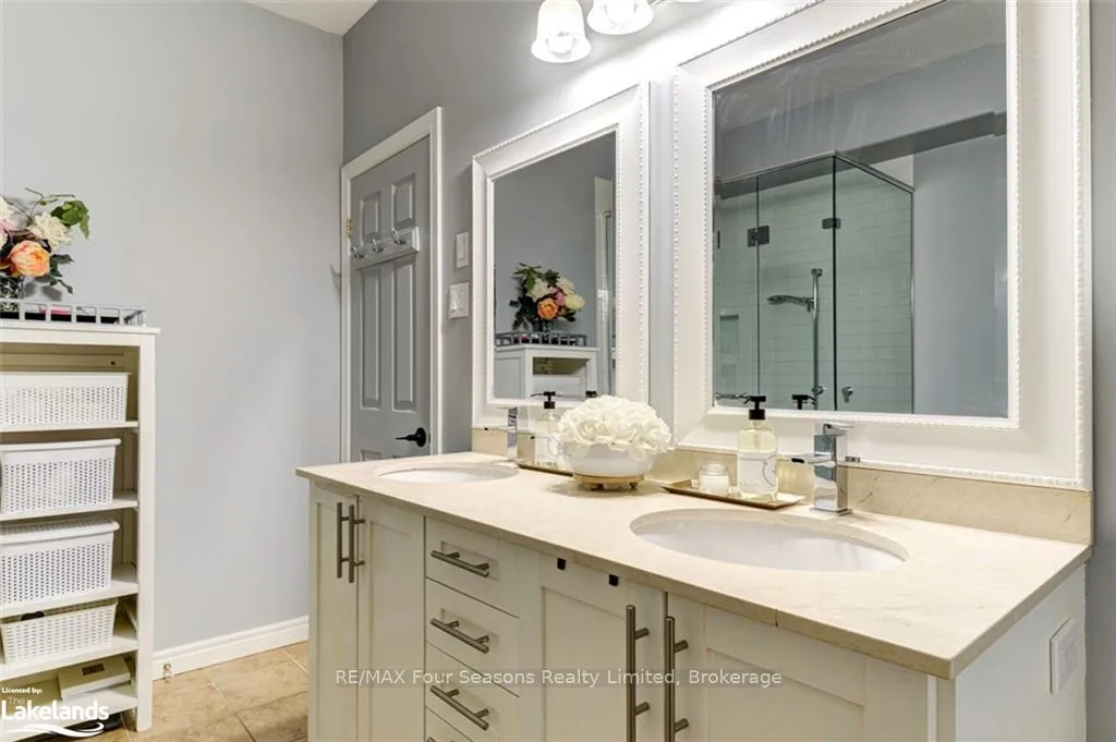 Photo 26 of 111 Chamberlain Crescent, Collingwood — HOMEH
