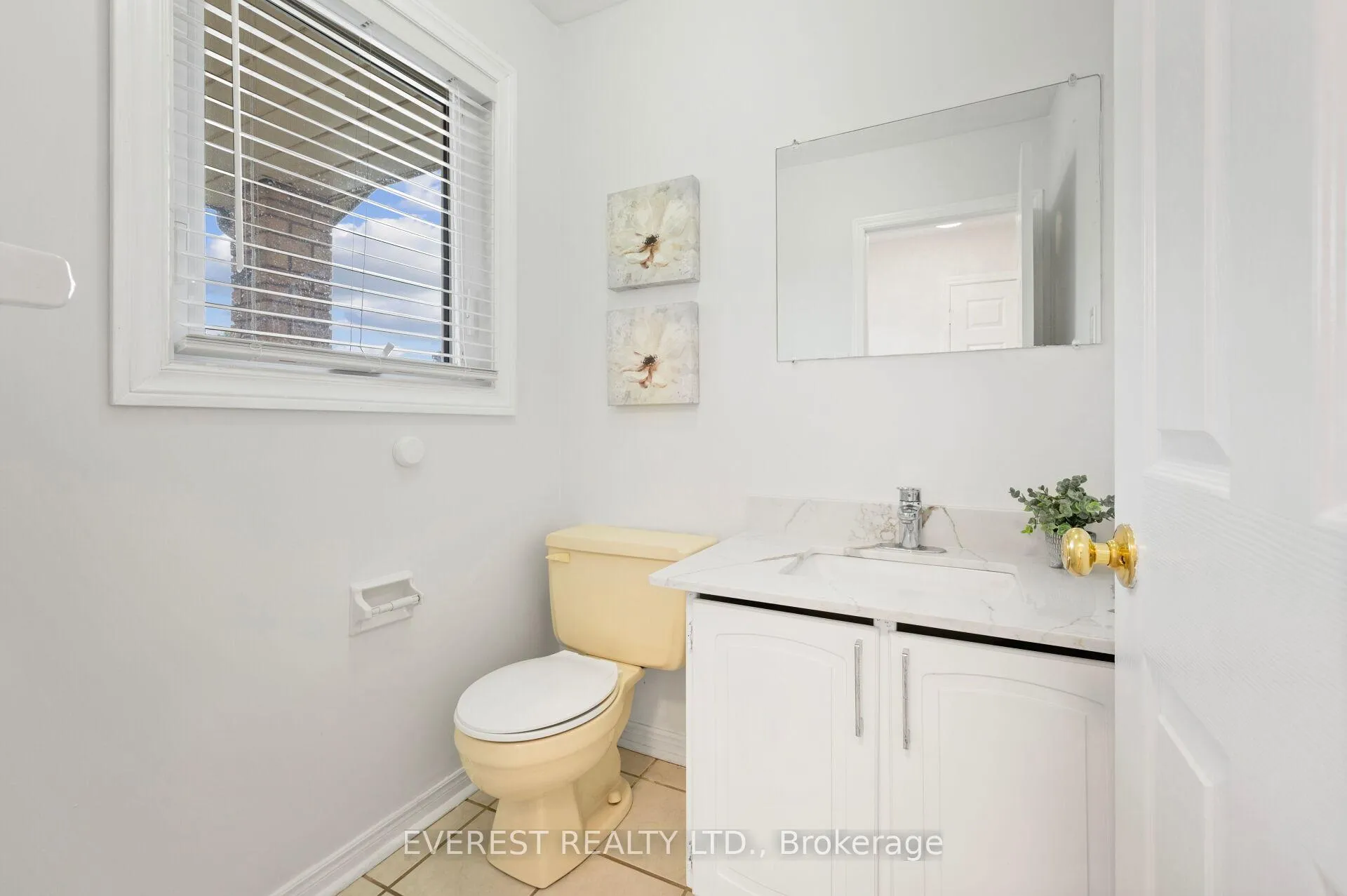 Photo 12 of 41 Juniper Drive, Hamilton, Stoney Creek — HOMEH