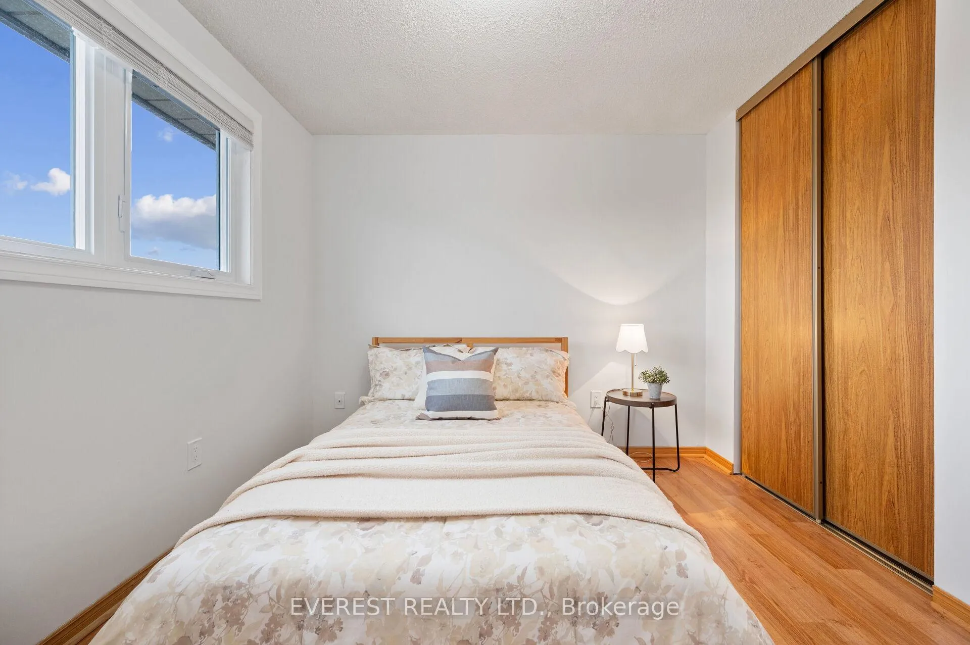 Photo 15 of 41 Juniper Drive, Hamilton, Stoney Creek — HOMEH