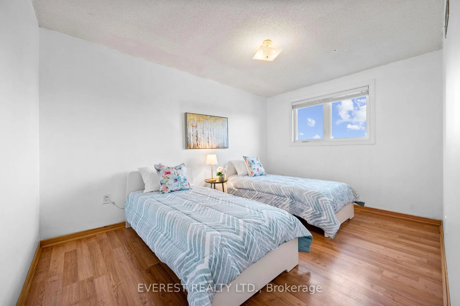 Photo 16 of 41 Juniper Drive, Hamilton, Stoney Creek — HOMEH