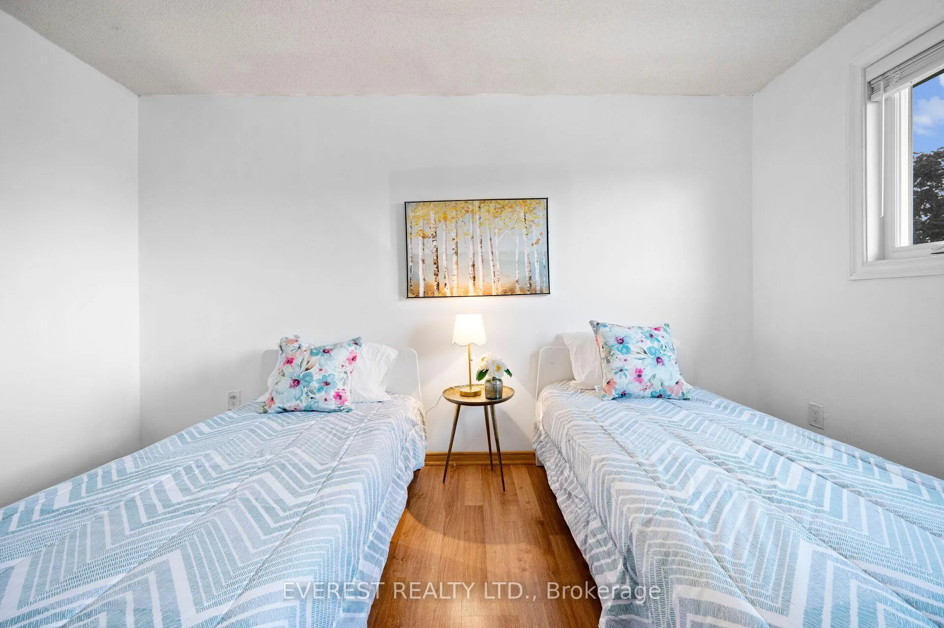 Photo 17 of 41 Juniper Drive, Hamilton, Stoney Creek — HOMEH