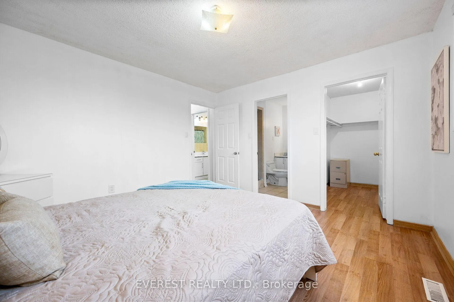 Photo 18 of 41 Juniper Drive, Hamilton, Stoney Creek — HOMEH