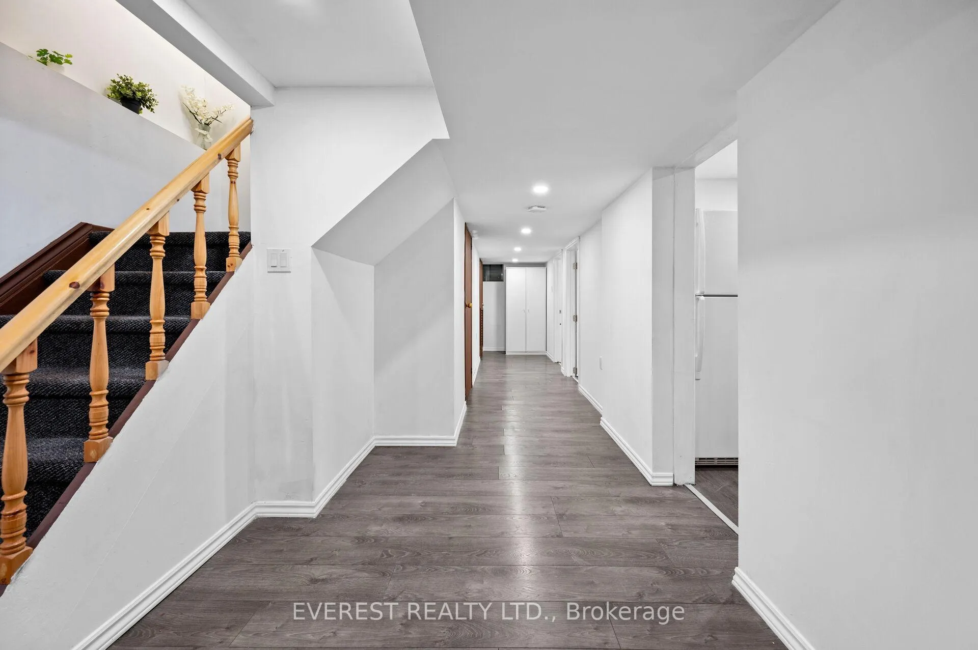 Photo 29 of 41 Juniper Drive, Hamilton, Stoney Creek — HOMEH