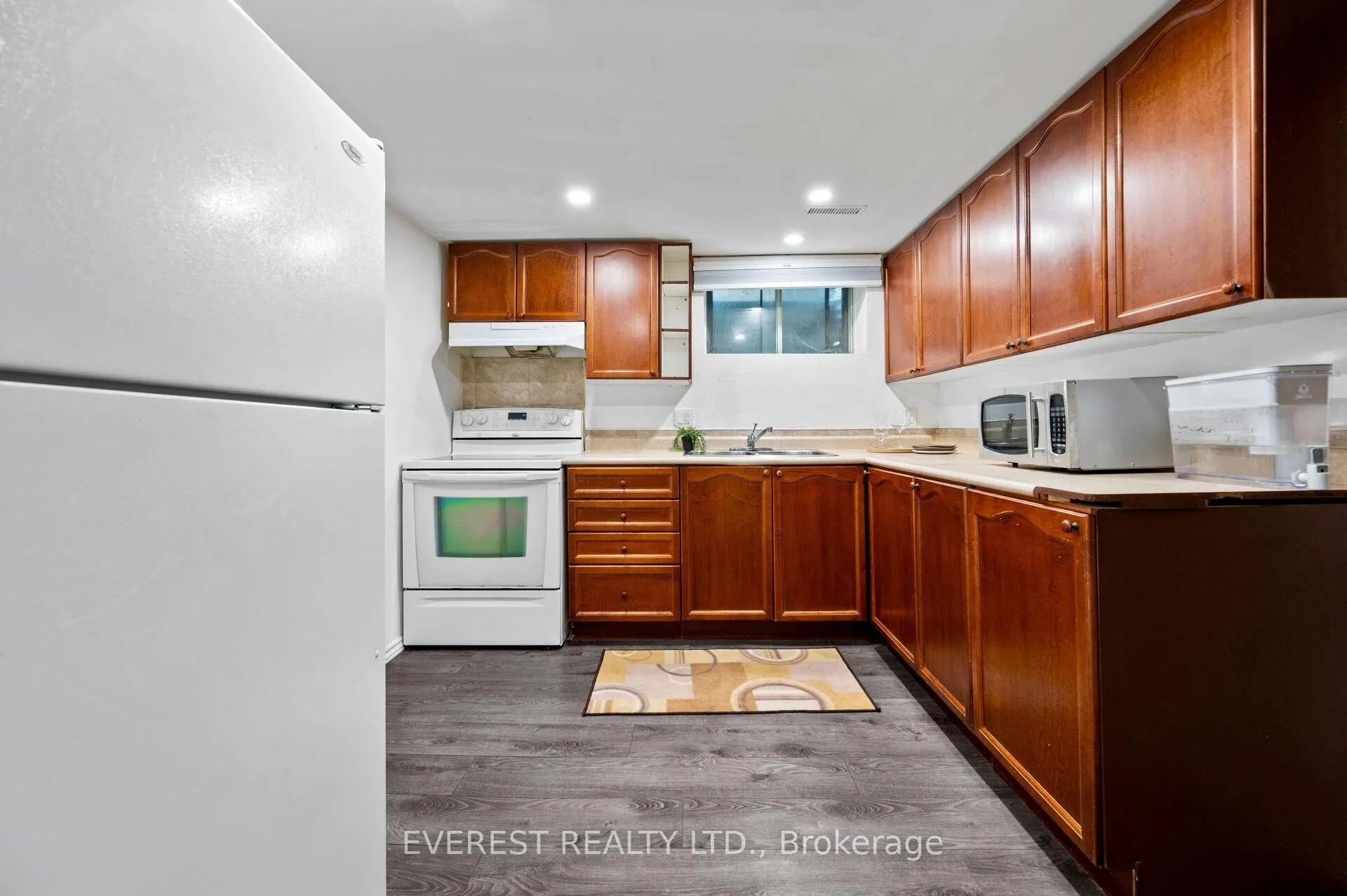 Photo 30 of 41 Juniper Drive, Hamilton, Stoney Creek — HOMEH