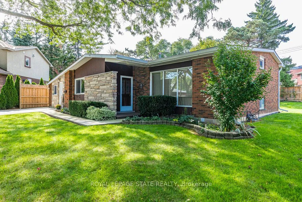Photo 2 of 10 Vera Court, Hamilton, Corman — HOMEH