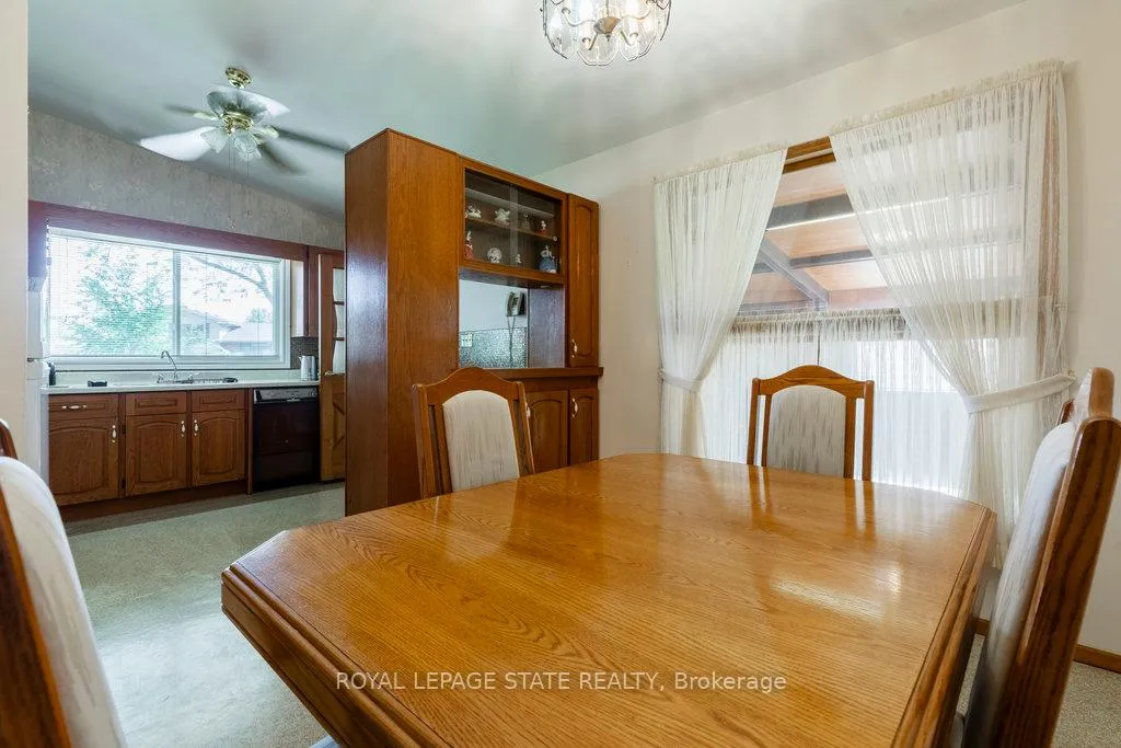 Photo 9 of 10 Vera Court, Hamilton, Corman — HOMEH