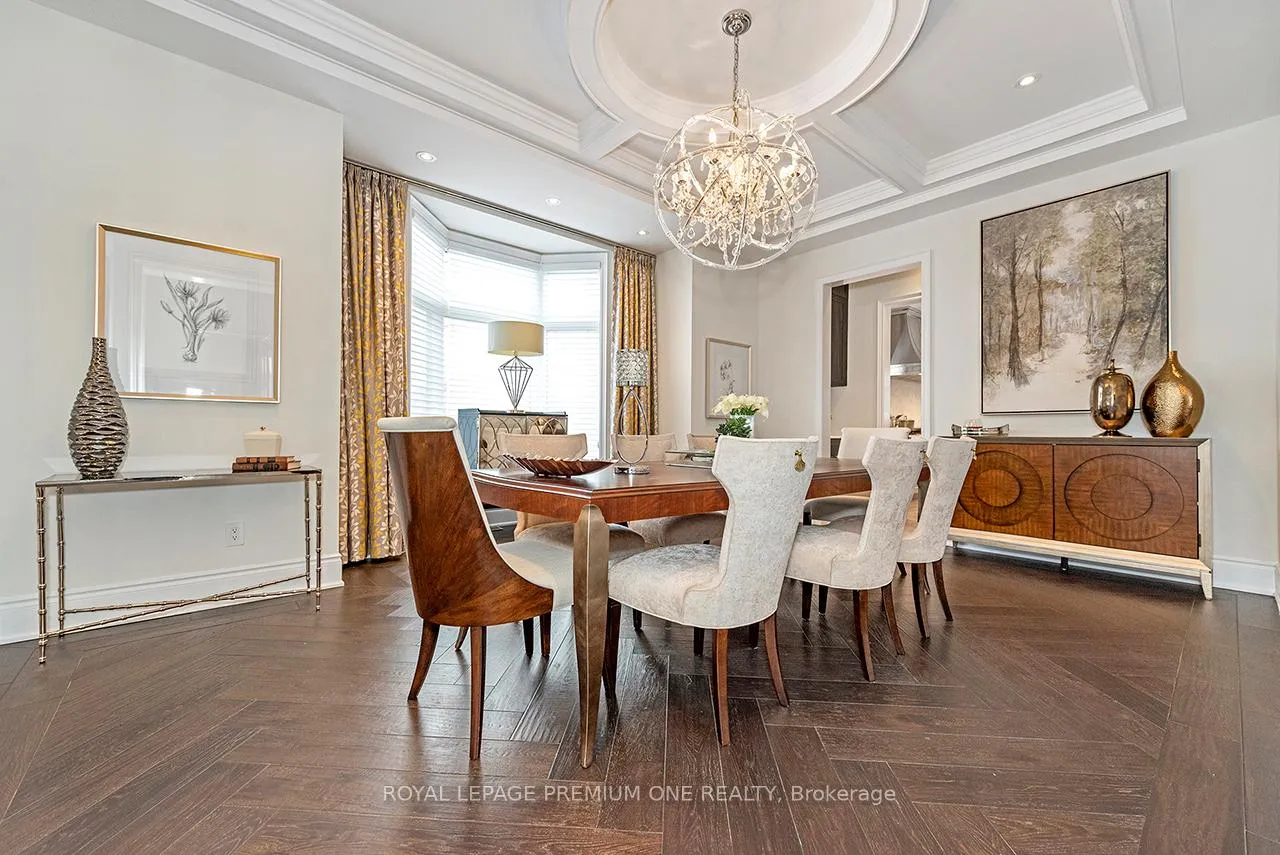 Photo 7 of 2 Appleyard Avenue, Vaughan, Kleinburg — HOMEH