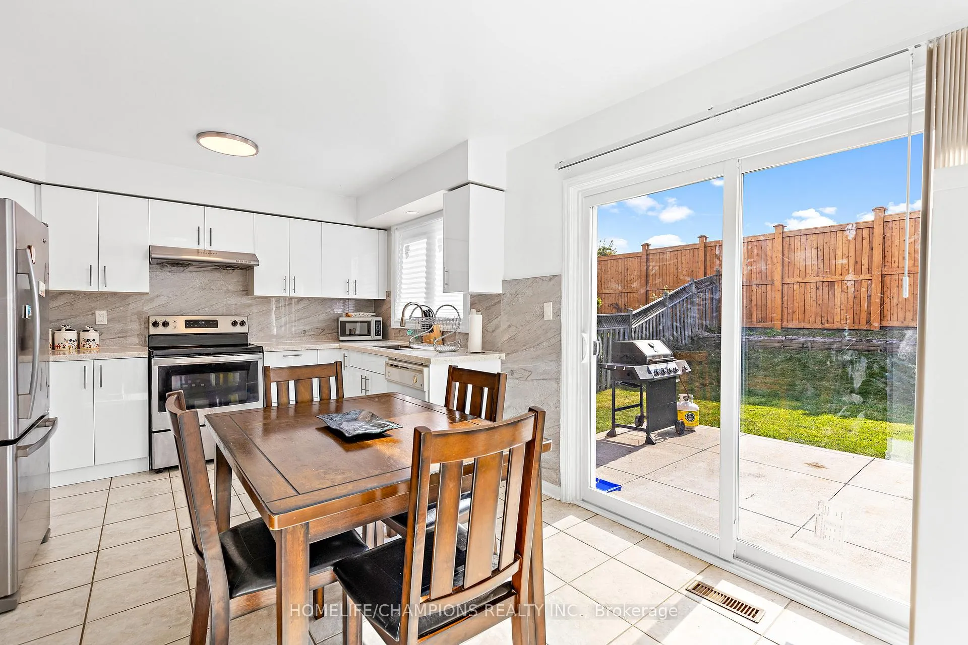 Photo 7 of 78 Mount Ranier Crescent, Brampton, Sandringham-Wellington — HOMEH
