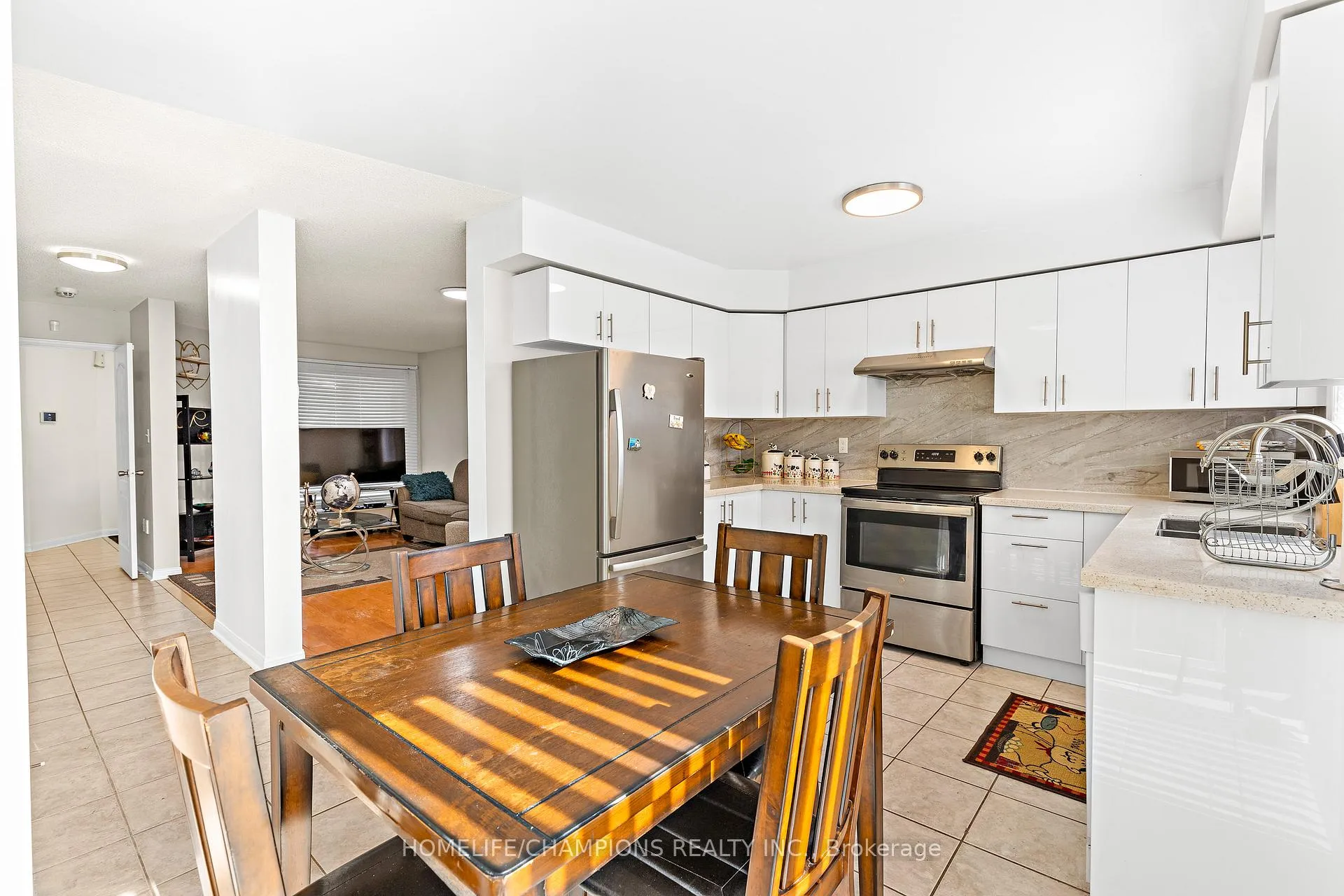 Photo 8 of 78 Mount Ranier Crescent, Brampton, Sandringham-Wellington — HOMEH