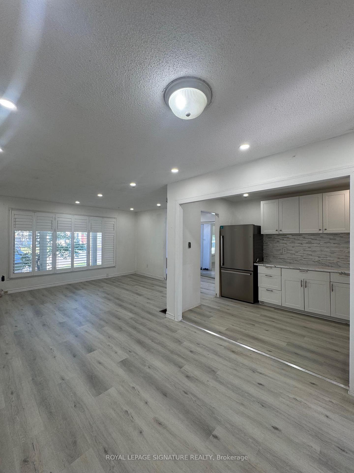 Photo 2 of 10 Heatherside Court, Brampton, Central Park — HOMEH